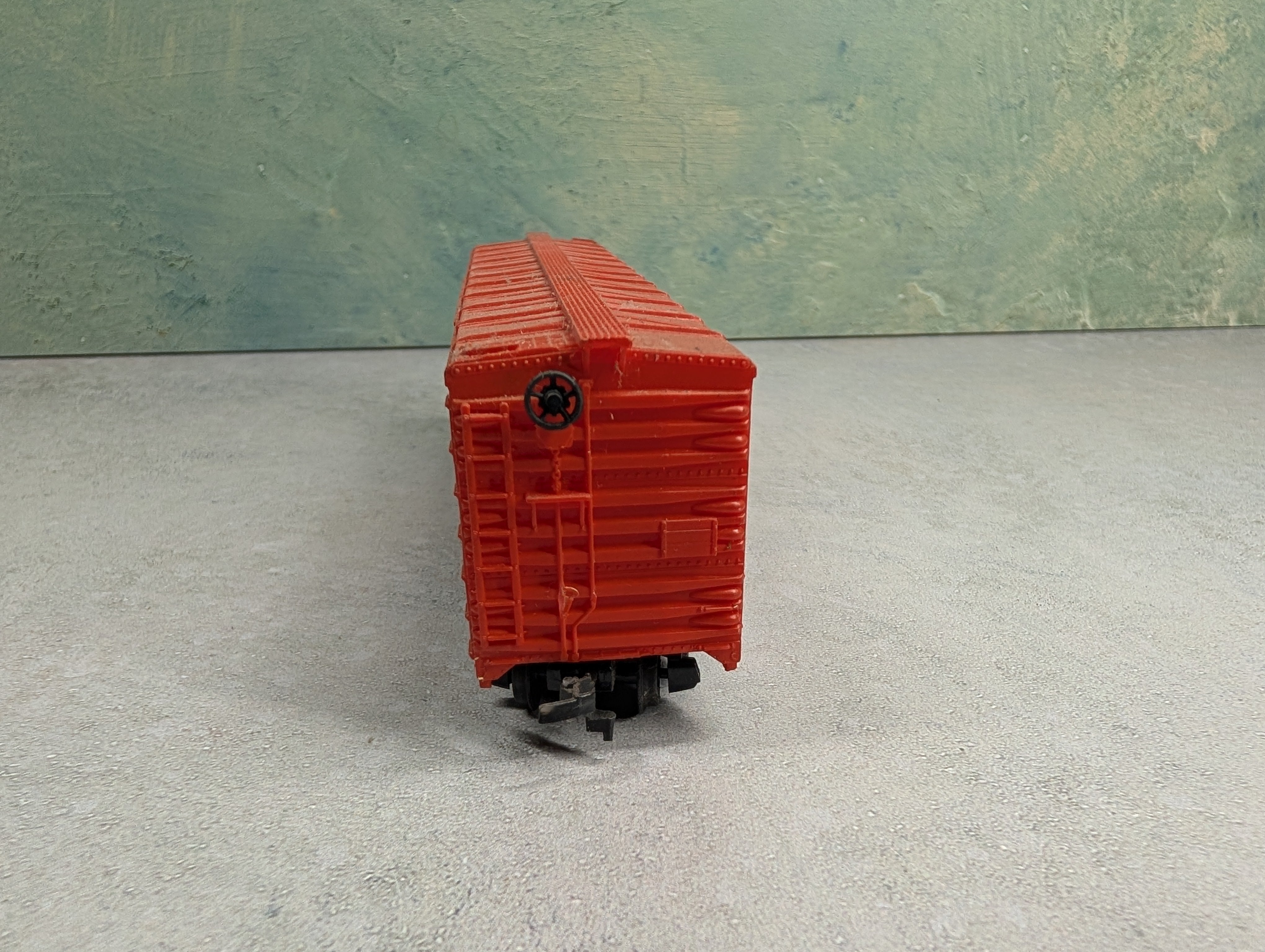 USED Tyco HO Scale 50' Box Car New Haven NH #35688