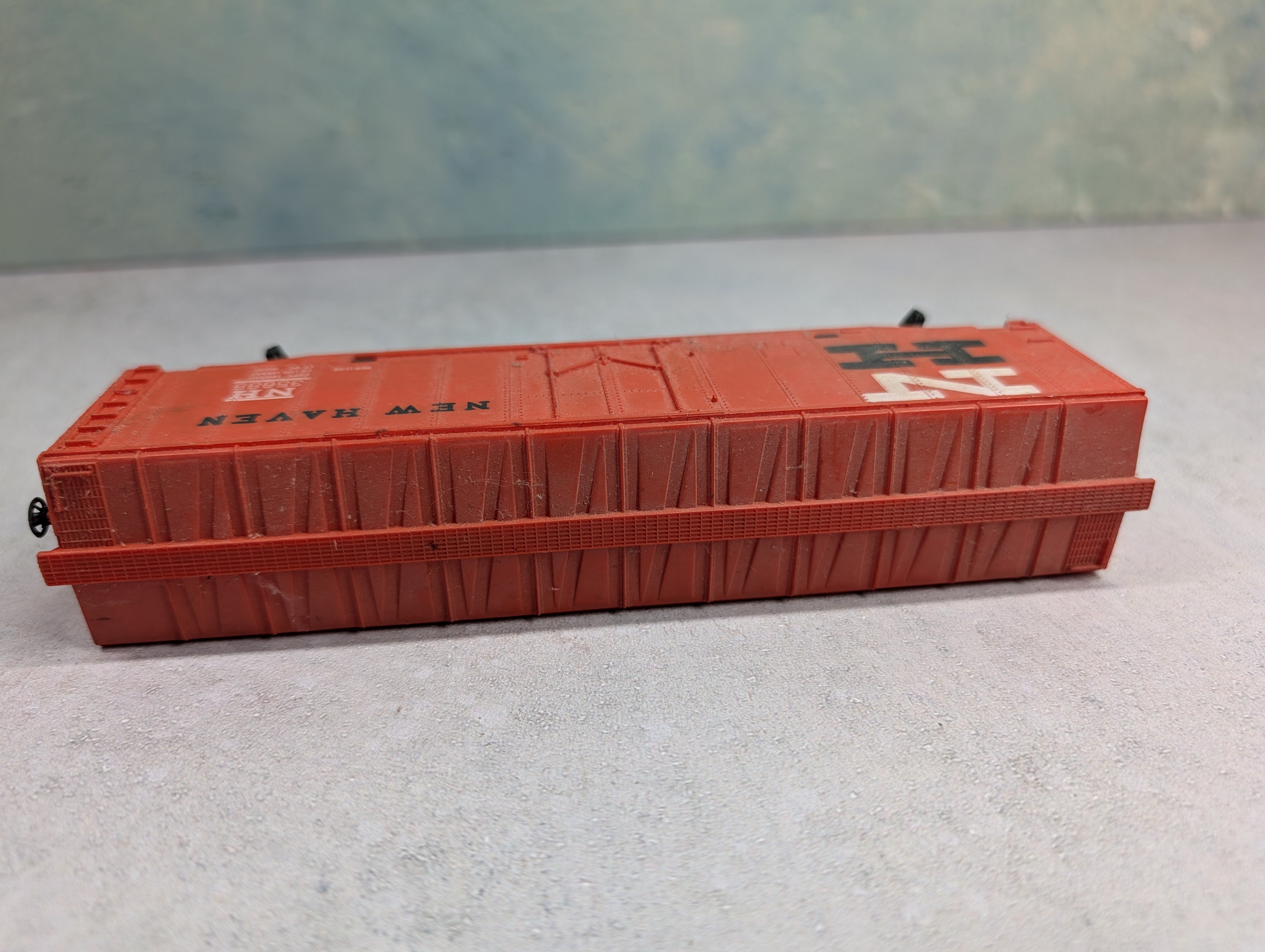 USED Tyco HO Scale 50' Box Car New Haven NH #35688