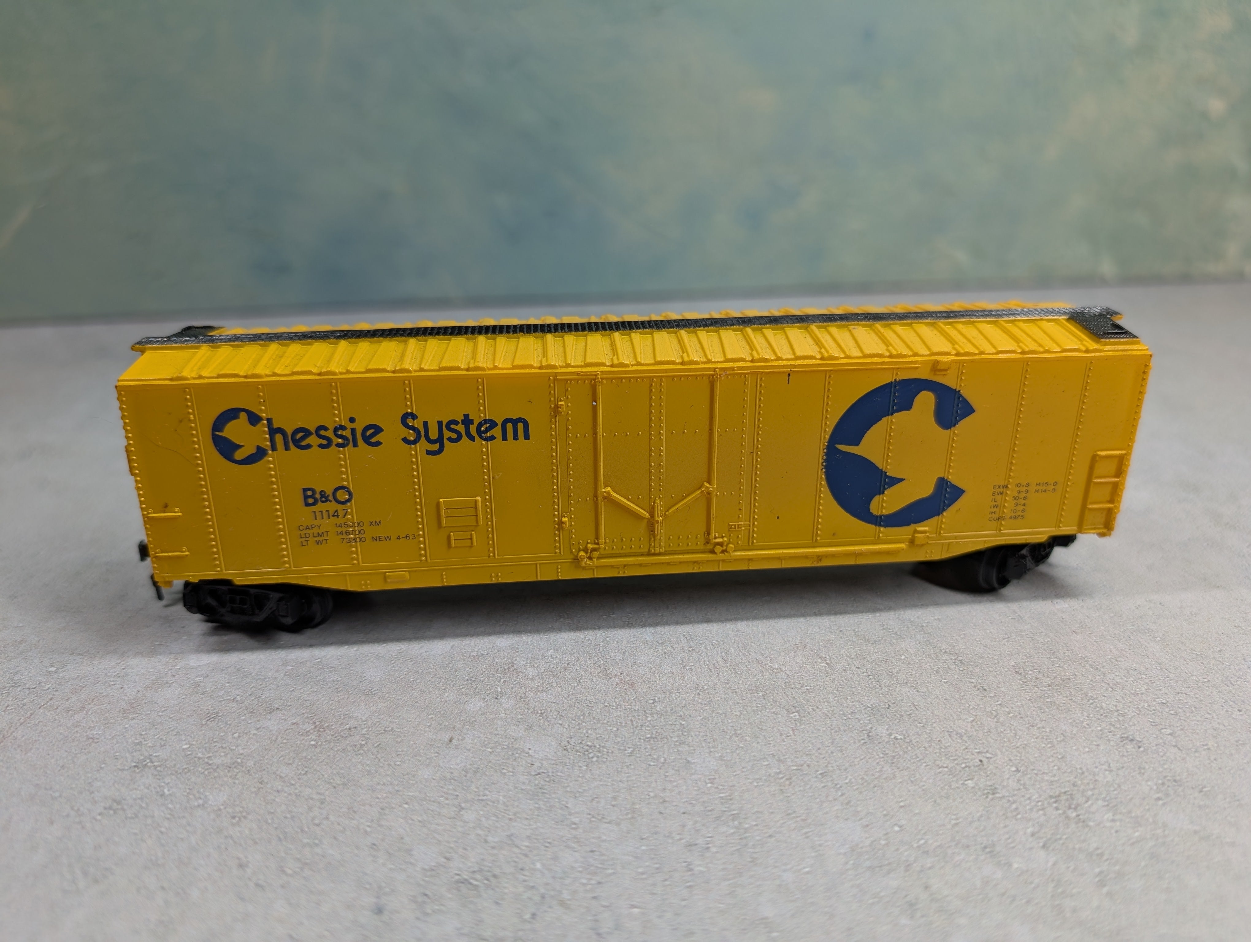 USED Bachmann HO Scale 50' Box Car Chessie System B&O #11147
