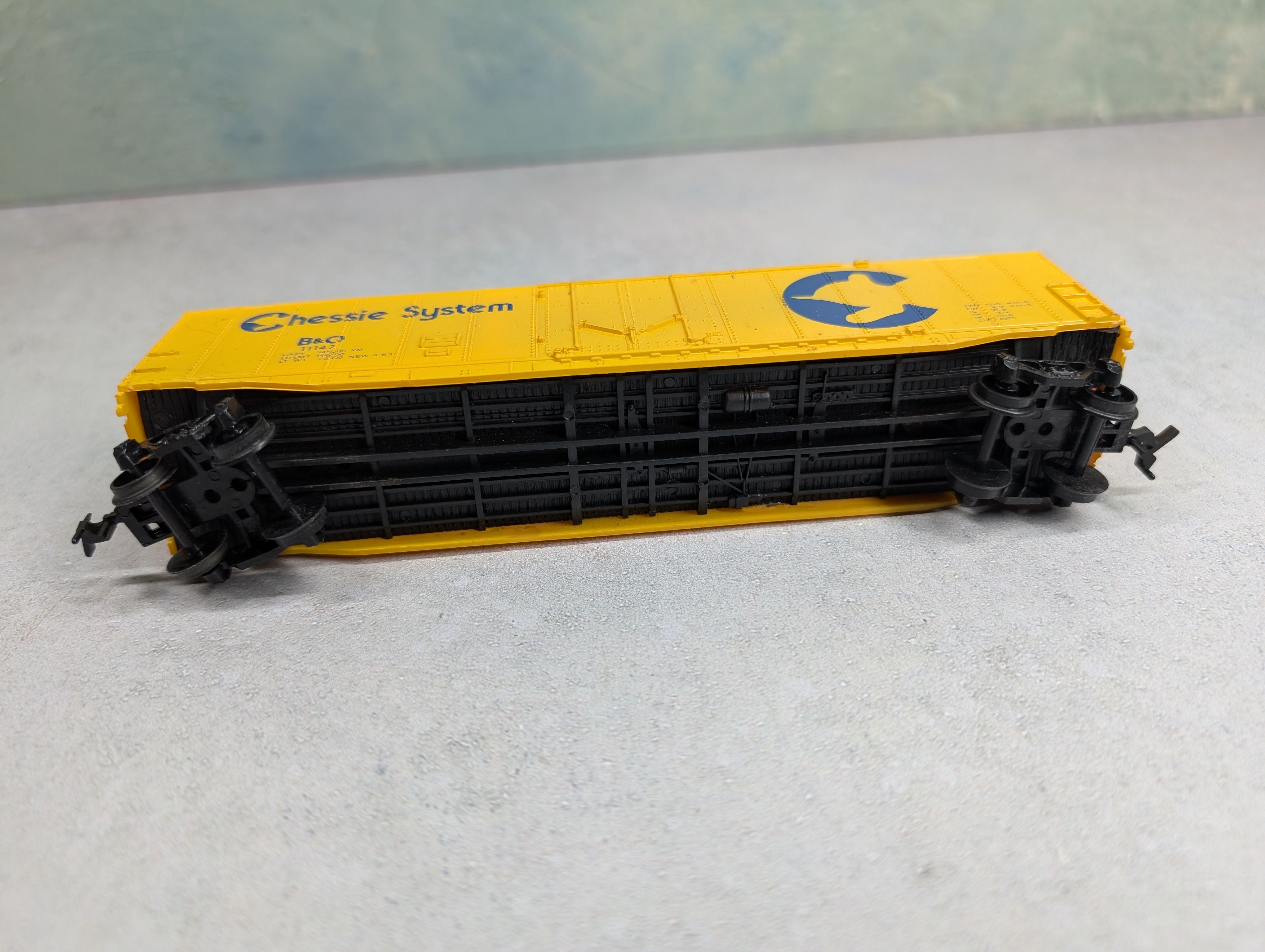 USED Bachmann HO Scale 50' Box Car Chessie System B&O #11147