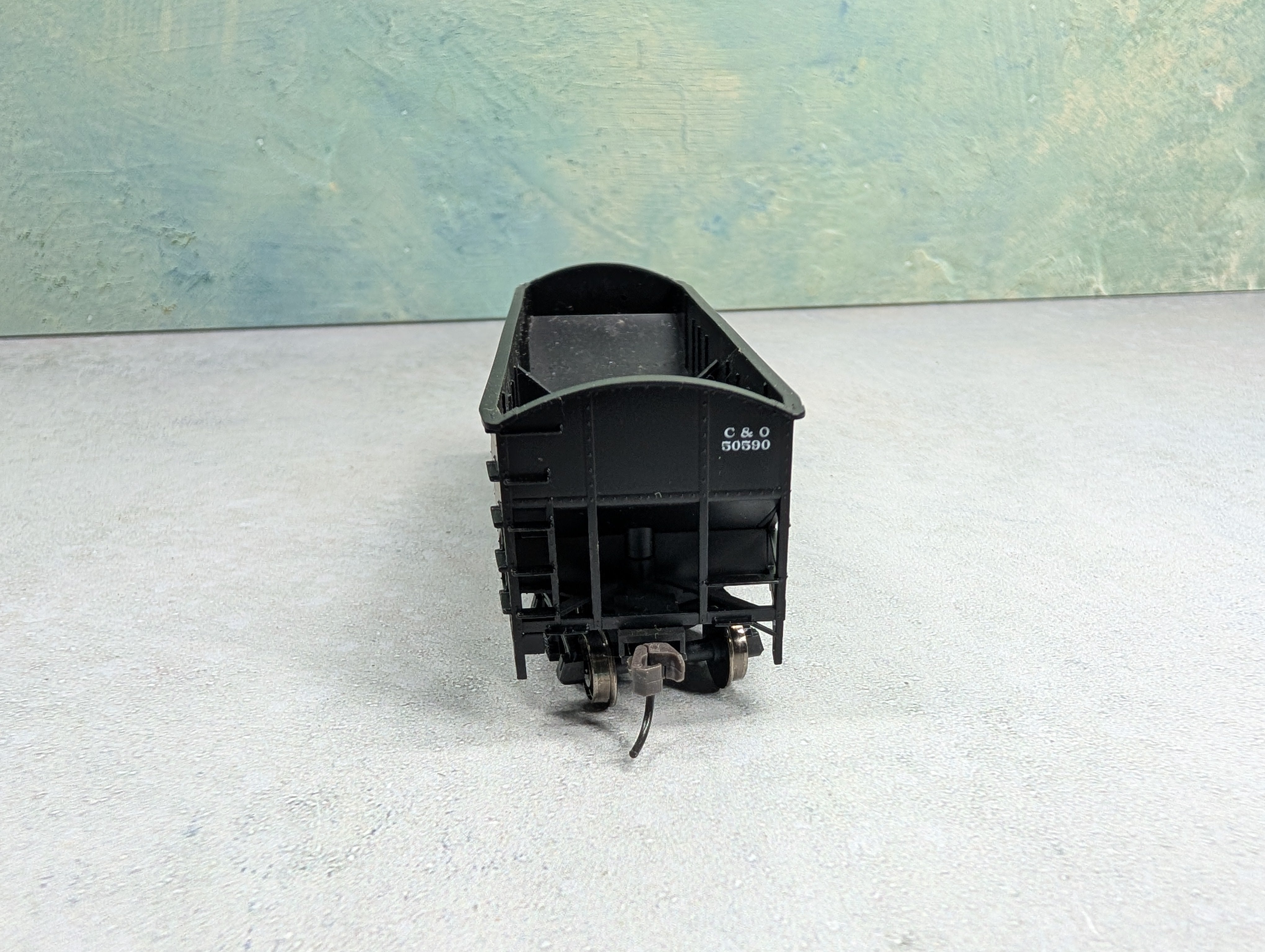 USED Atlas HO Scale 50 Ton 2 Bay Hopper Chesapeake and Ohio C&O #50590