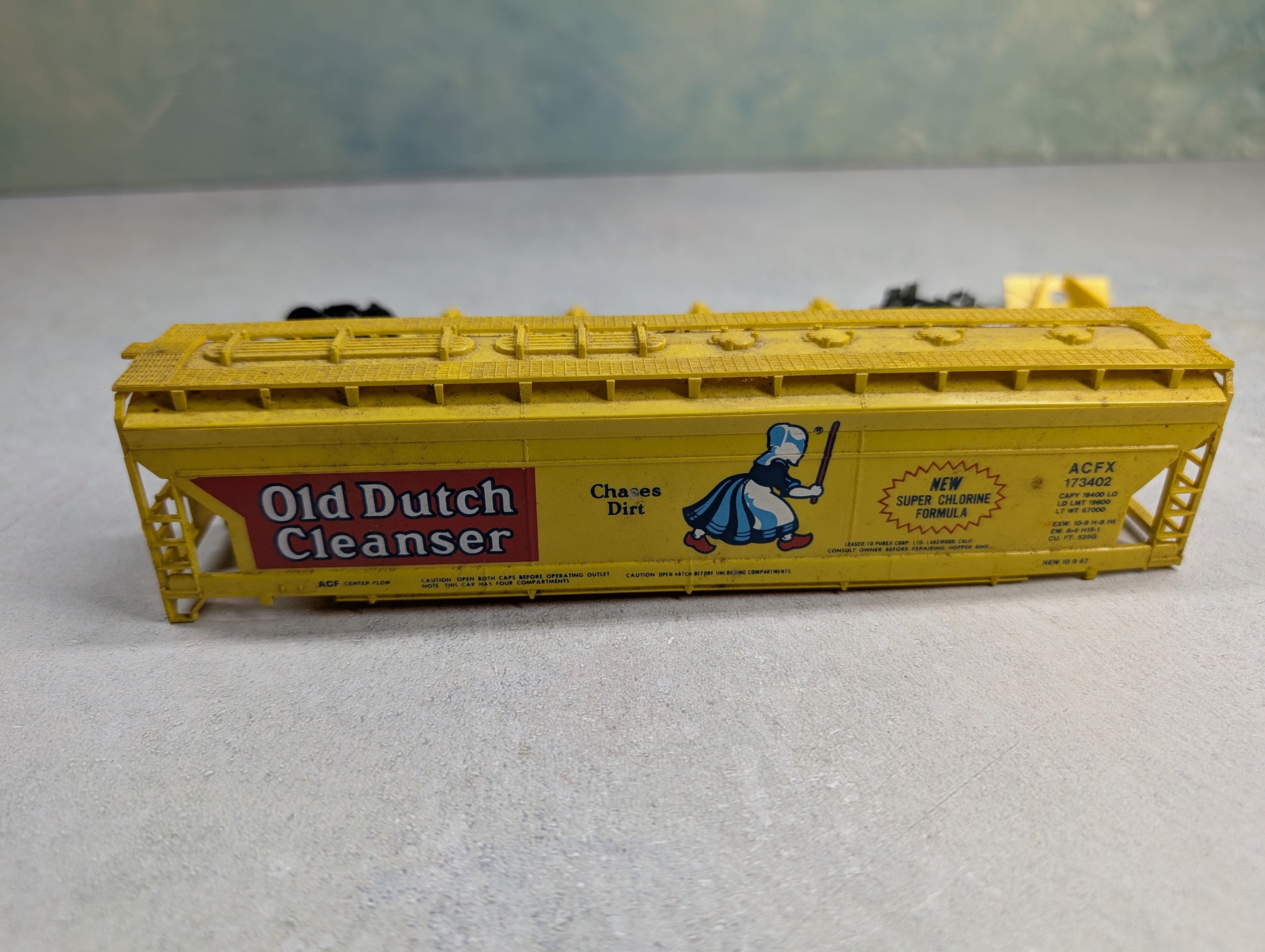 USED Tyco HO Scale 4 Bay ACF Center Flow Covered Hopper Old Dutch Cleanser ACFX #173402