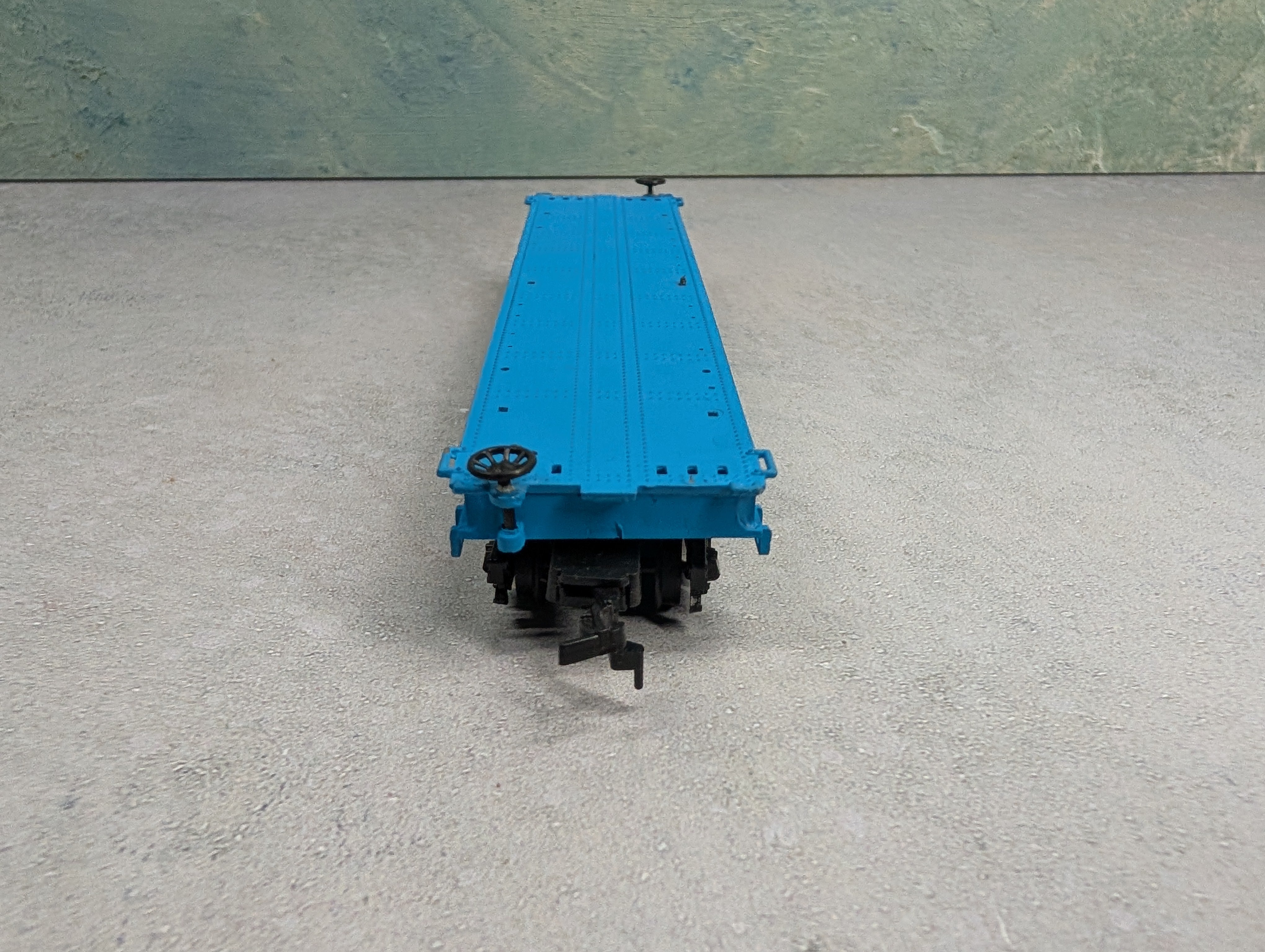 USED Bachmann HO Scale 50' Flat Car Great Northern #42764 w/ Logs