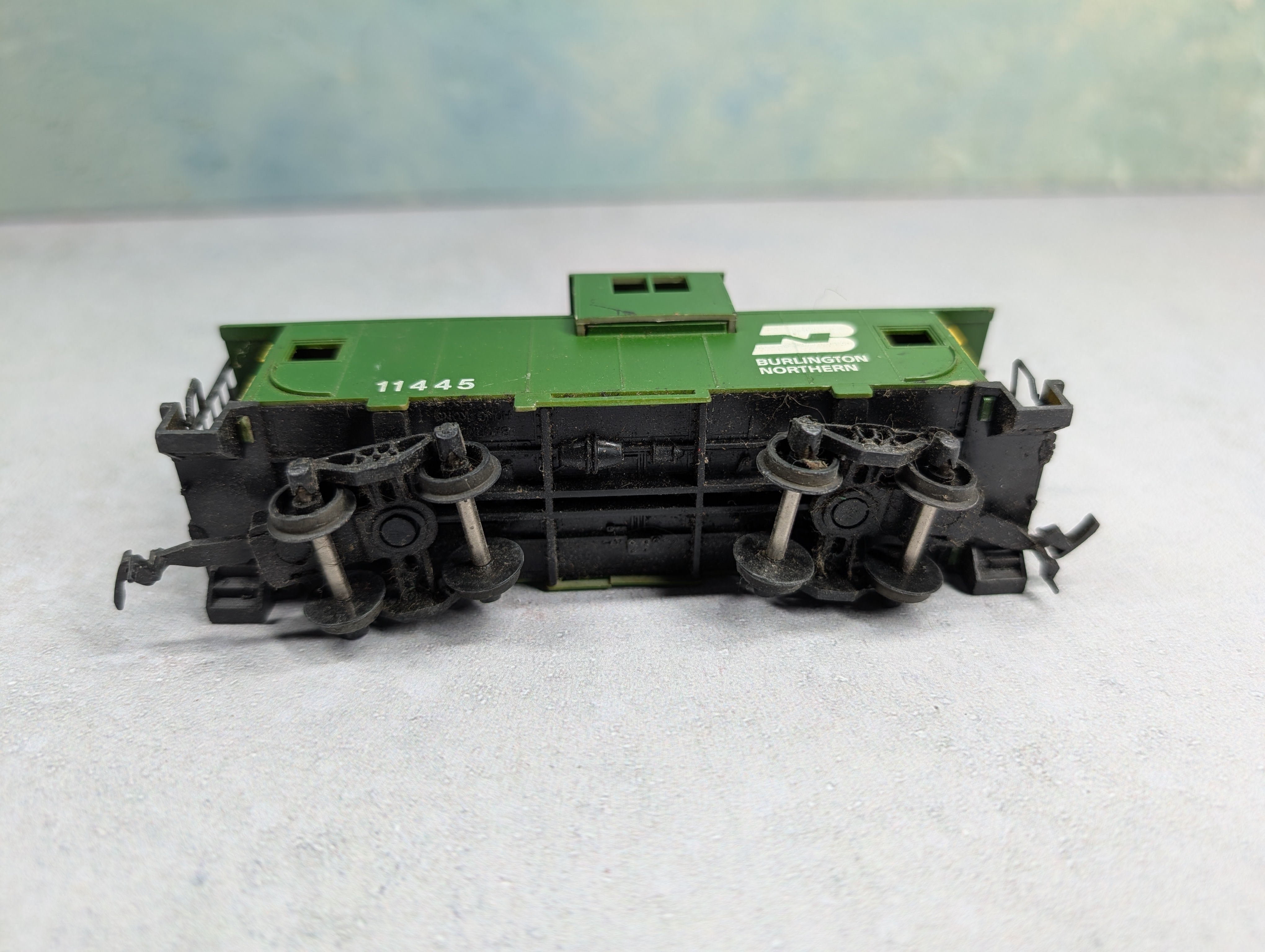 USED Bachmann HO Scale Caboose Burlington Northern #11445