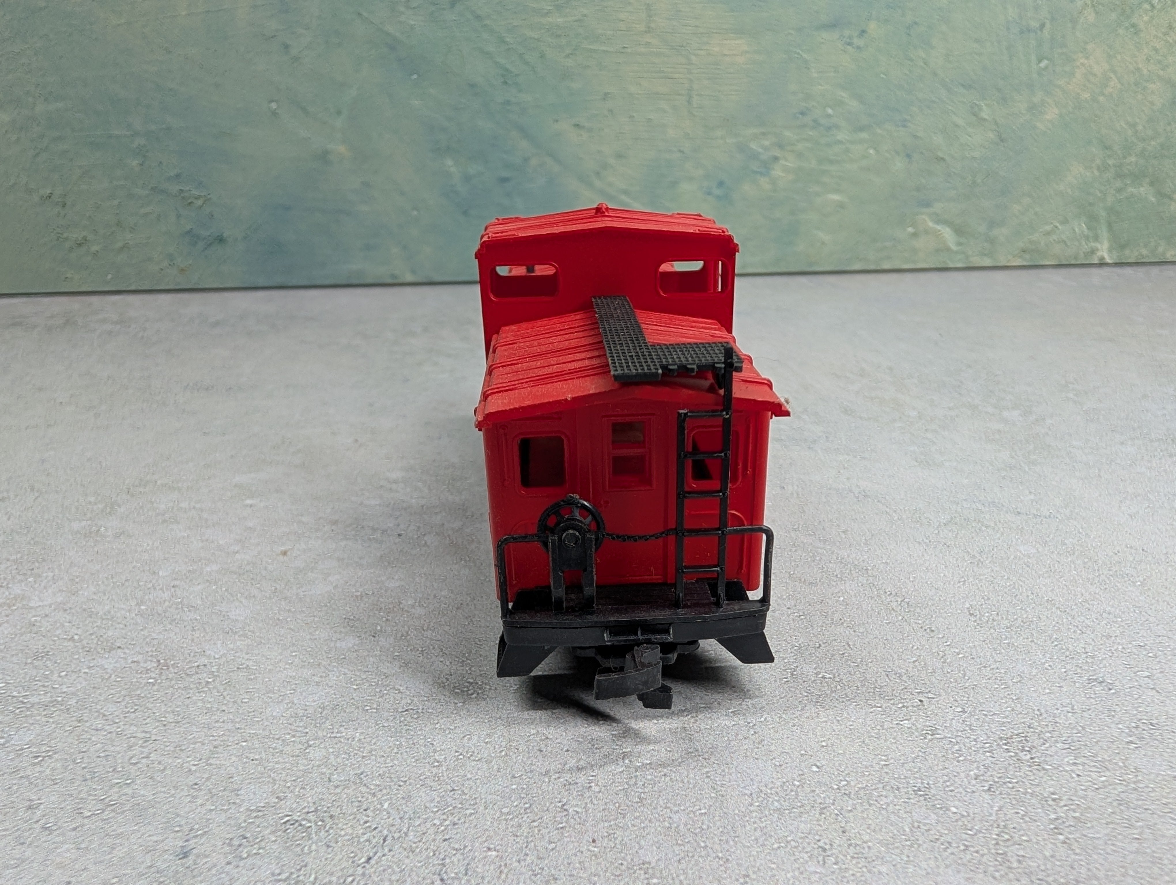 USED AHM HO Scale Caboose Erie Lackawanna #C143 Radio
