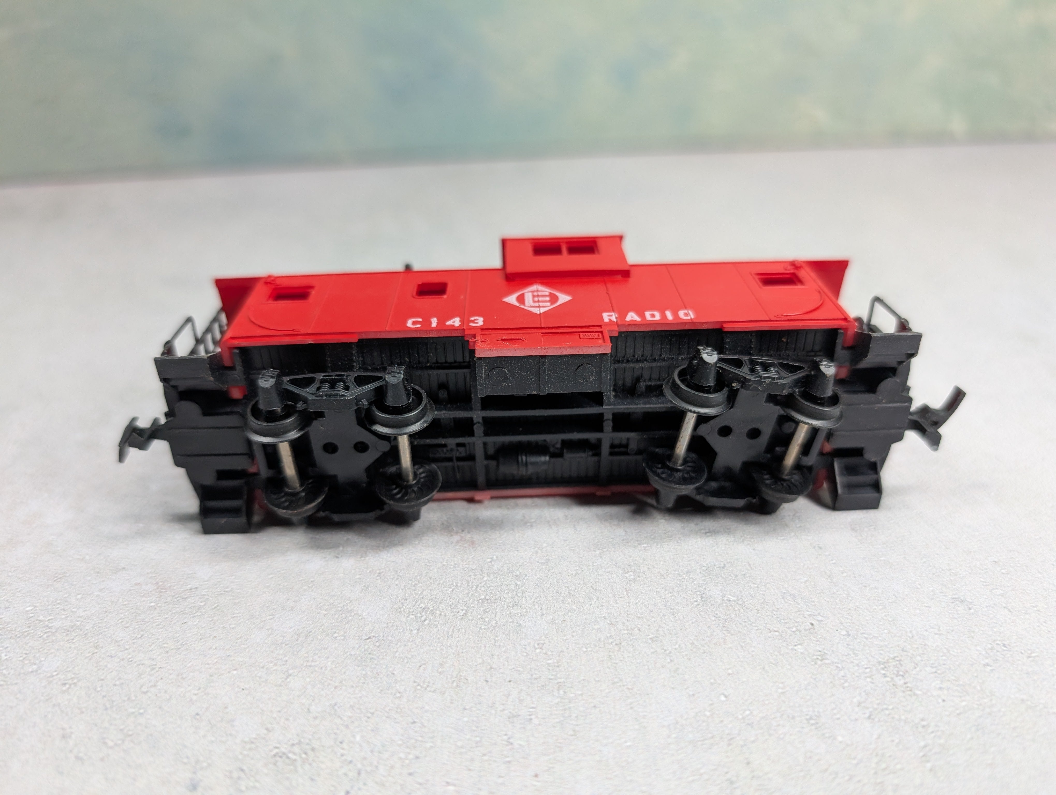 USED AHM HO Scale Caboose Erie Lackawanna #C143 Radio