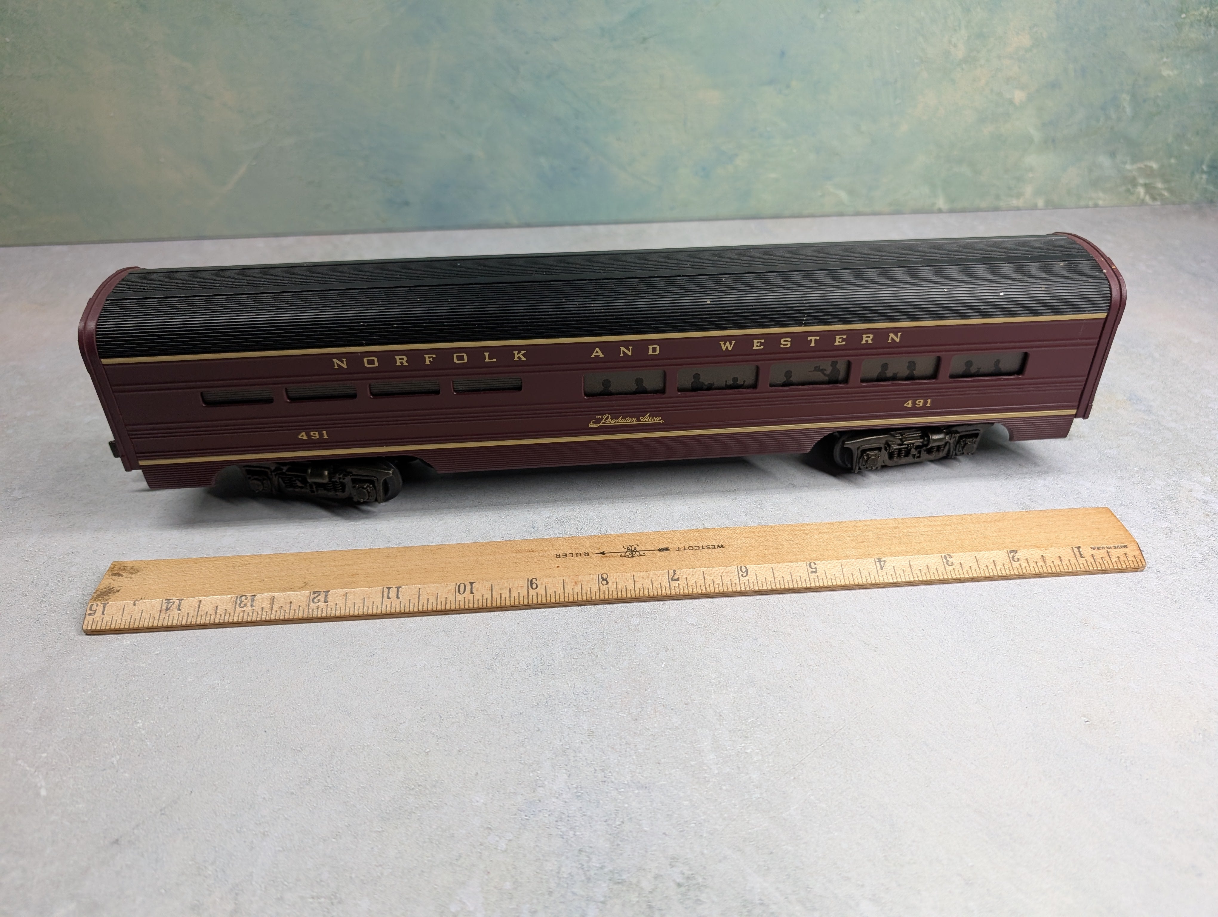 USED MTH Premier MT-6114 O 60' Aluminum Diner Passenger Car Norfolk & Western N&W #491 Powhatan Arrow