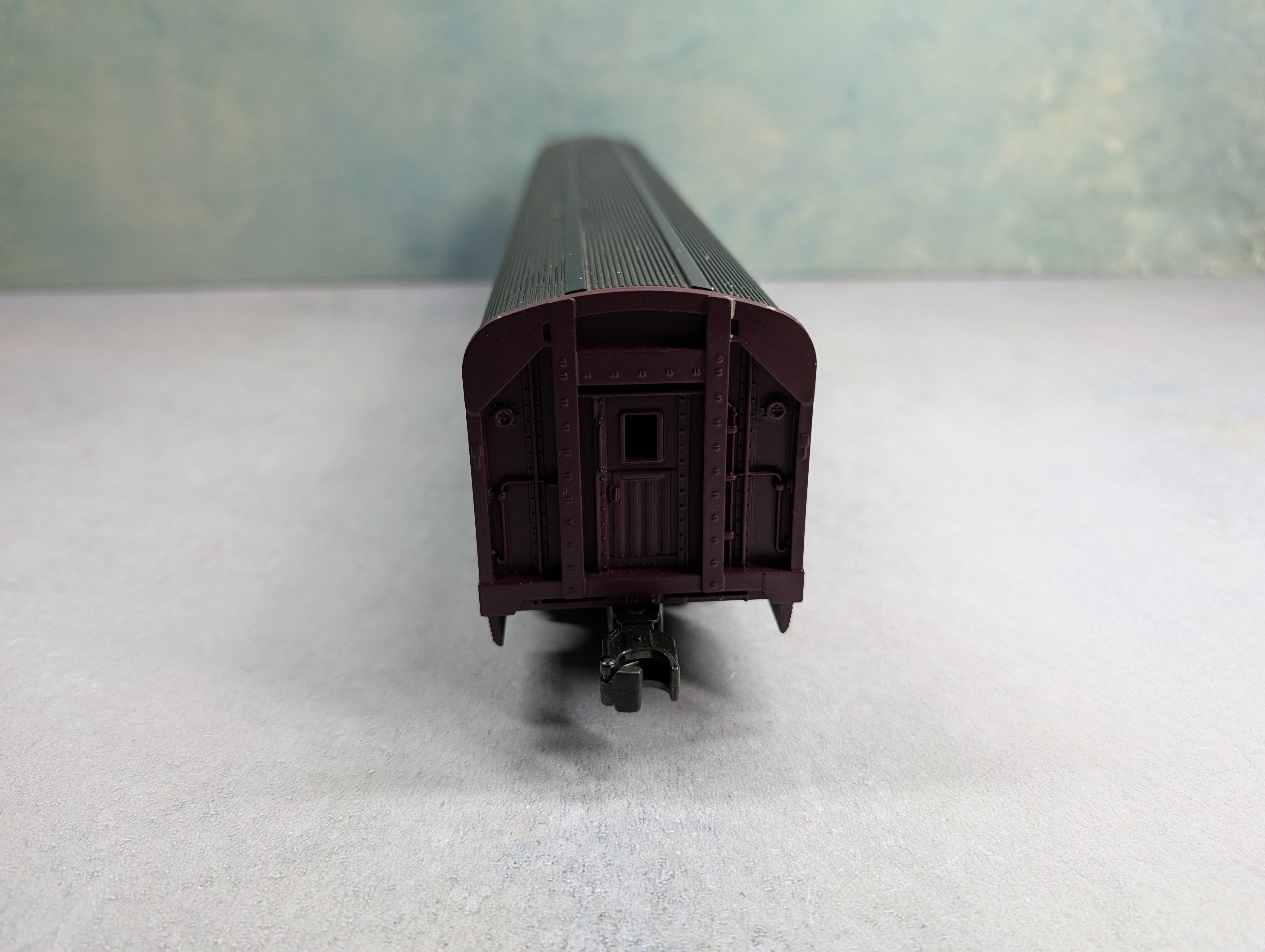 USED MTH Premier MT-6114 O 60' Aluminum Sleeper Passenger Car Norfolk & Western N&W Duke University