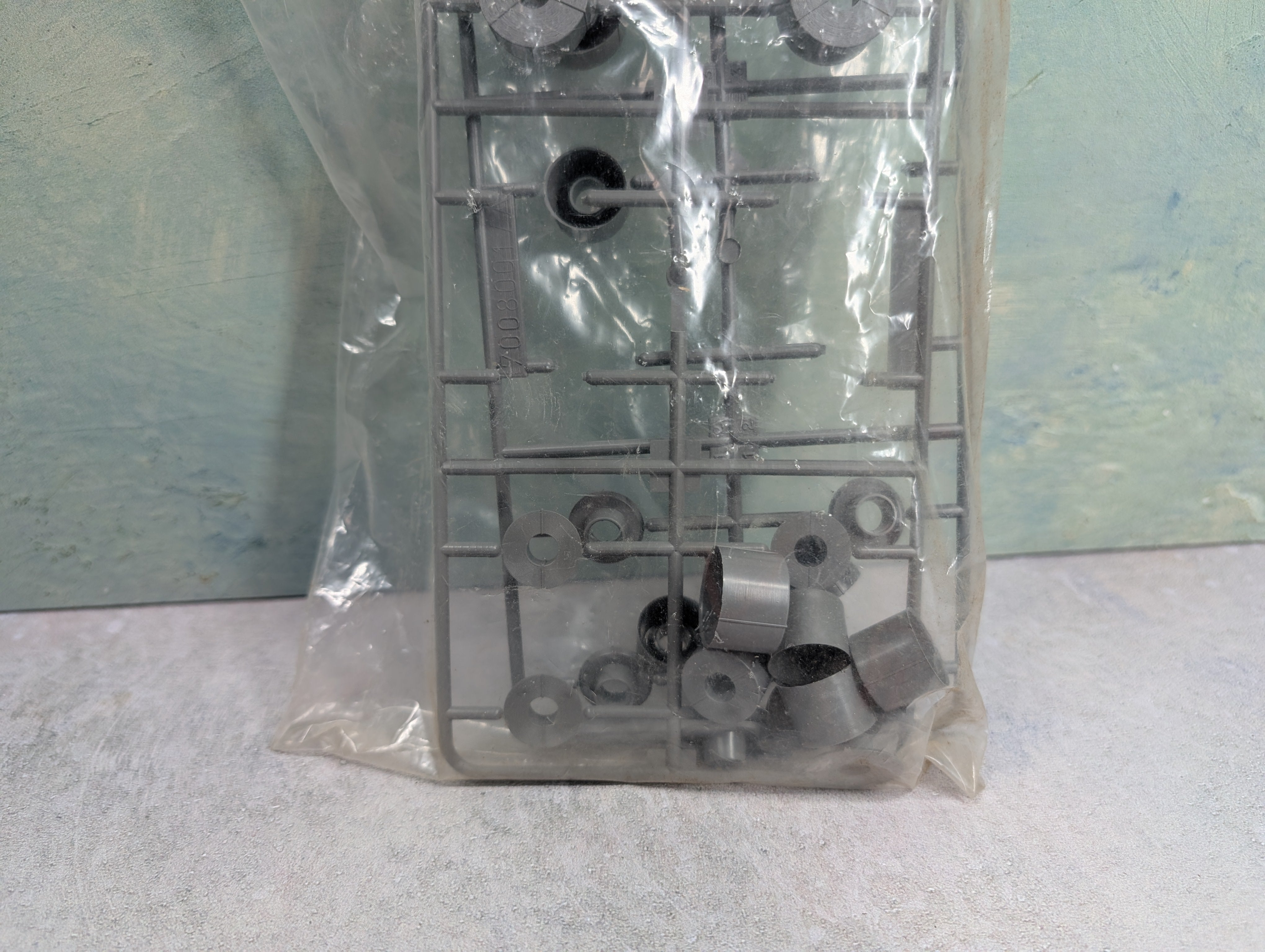 Walthers 933-1499 HO Scale Gray Coil Loads