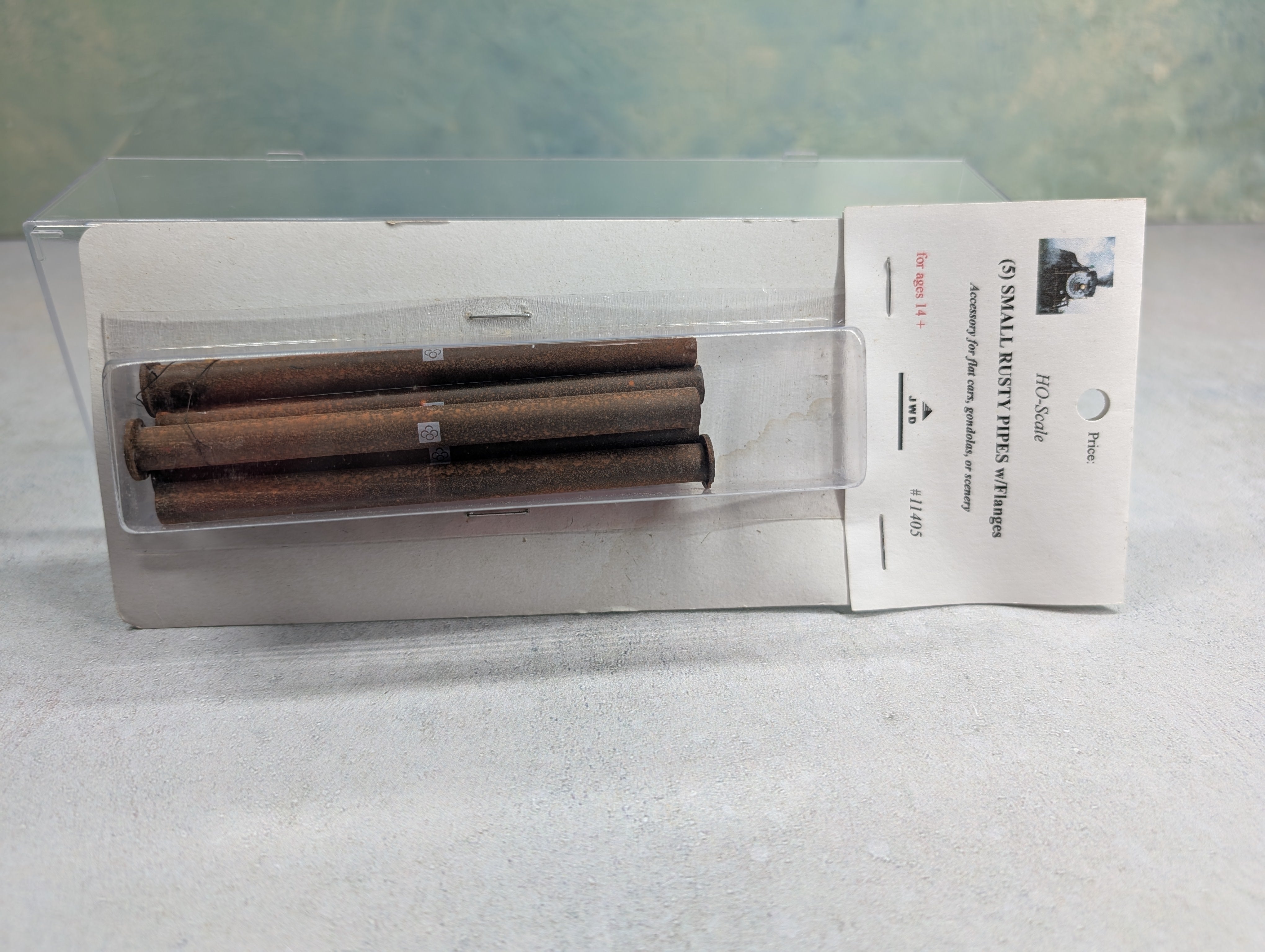 Duha 11405 HO Scale Small Rusty Pipes (5 pcs)