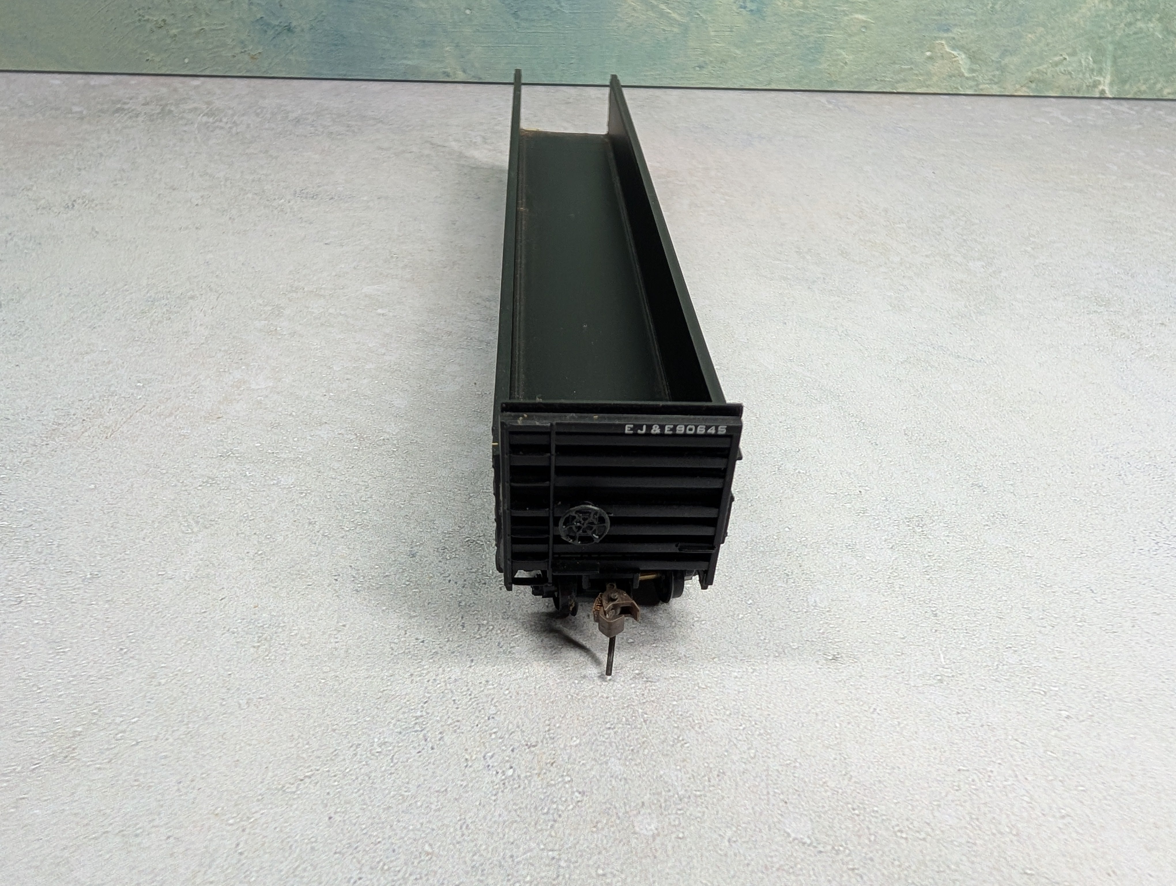 USED Walthers HO Scale 65' Mill Gondola Elgin Joliet & Eastern EJ&E #90645