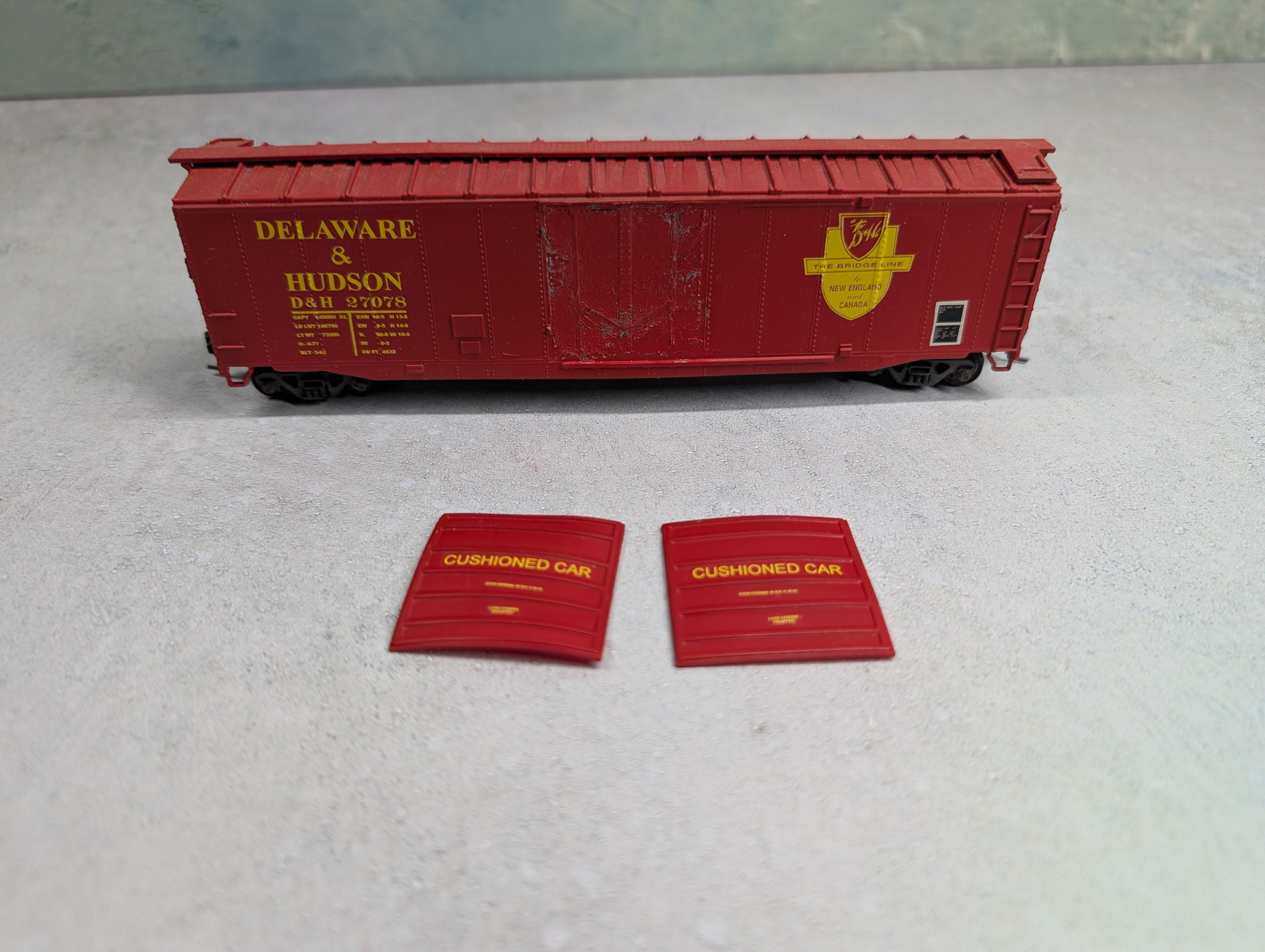 USED Athearn HO Scale 50' Box Car Delaware and Hudson D&H #27078