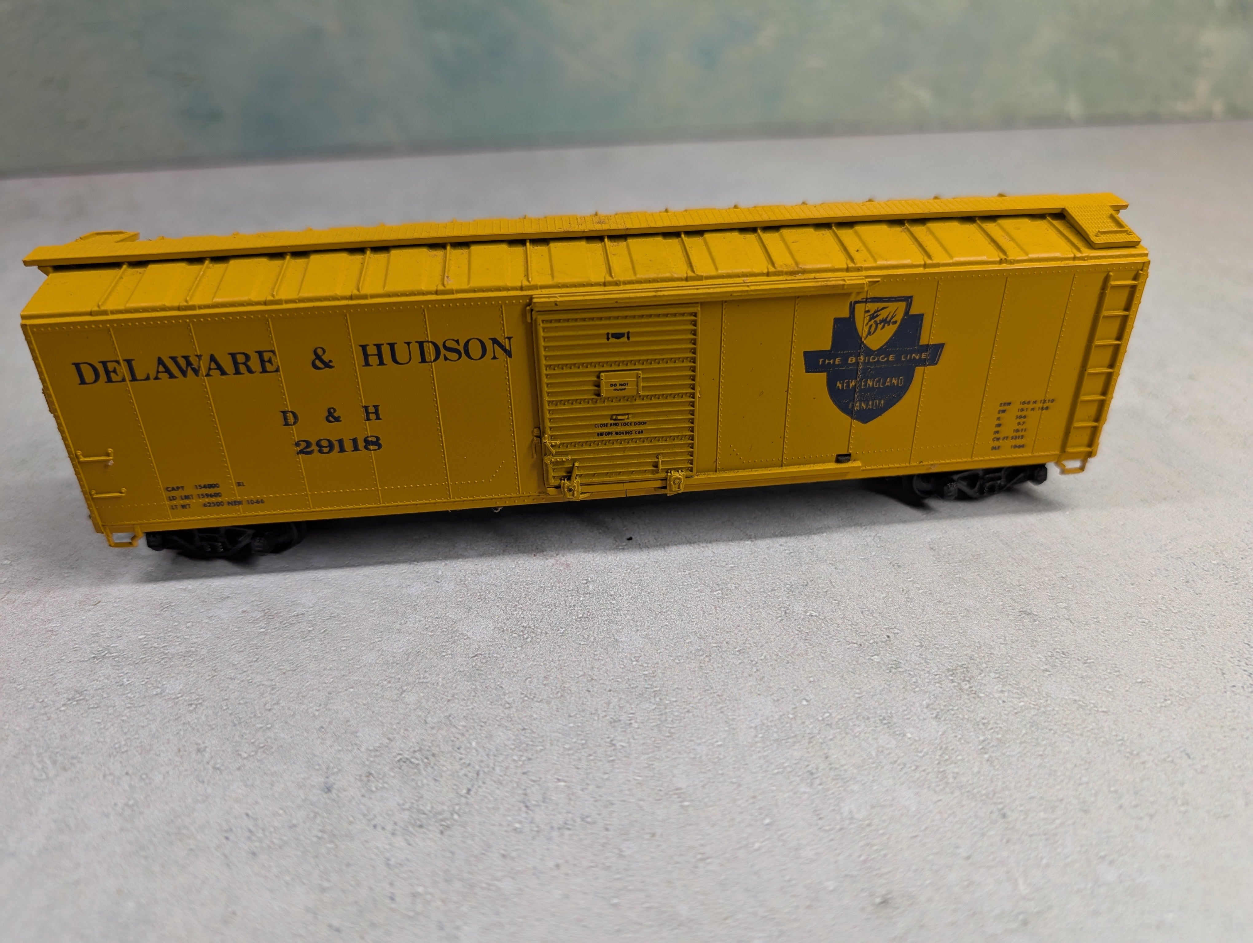 USED Athearn HO Scale 50' Box Car Delaware and Hudson D&H #29118