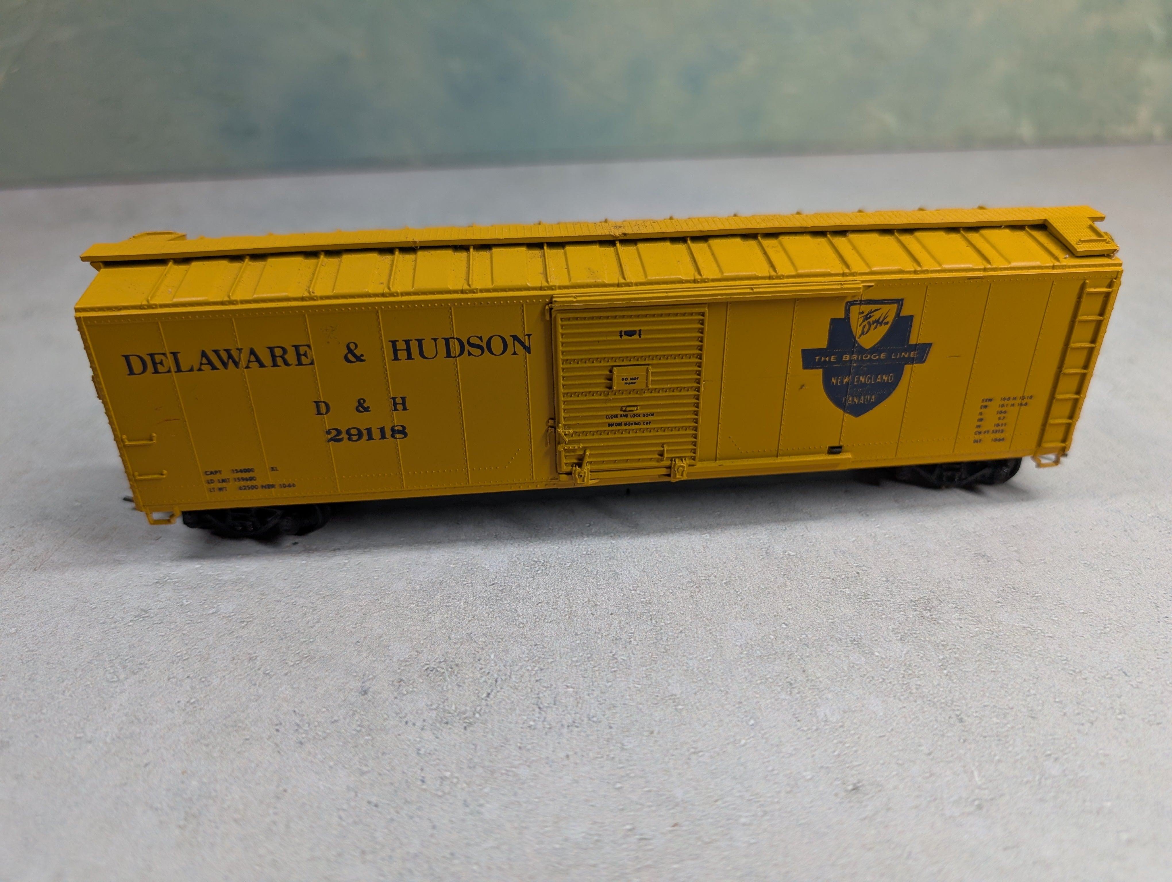USED Athearn HO Scale 50' Box Car Delaware and Hudson D&H #29118