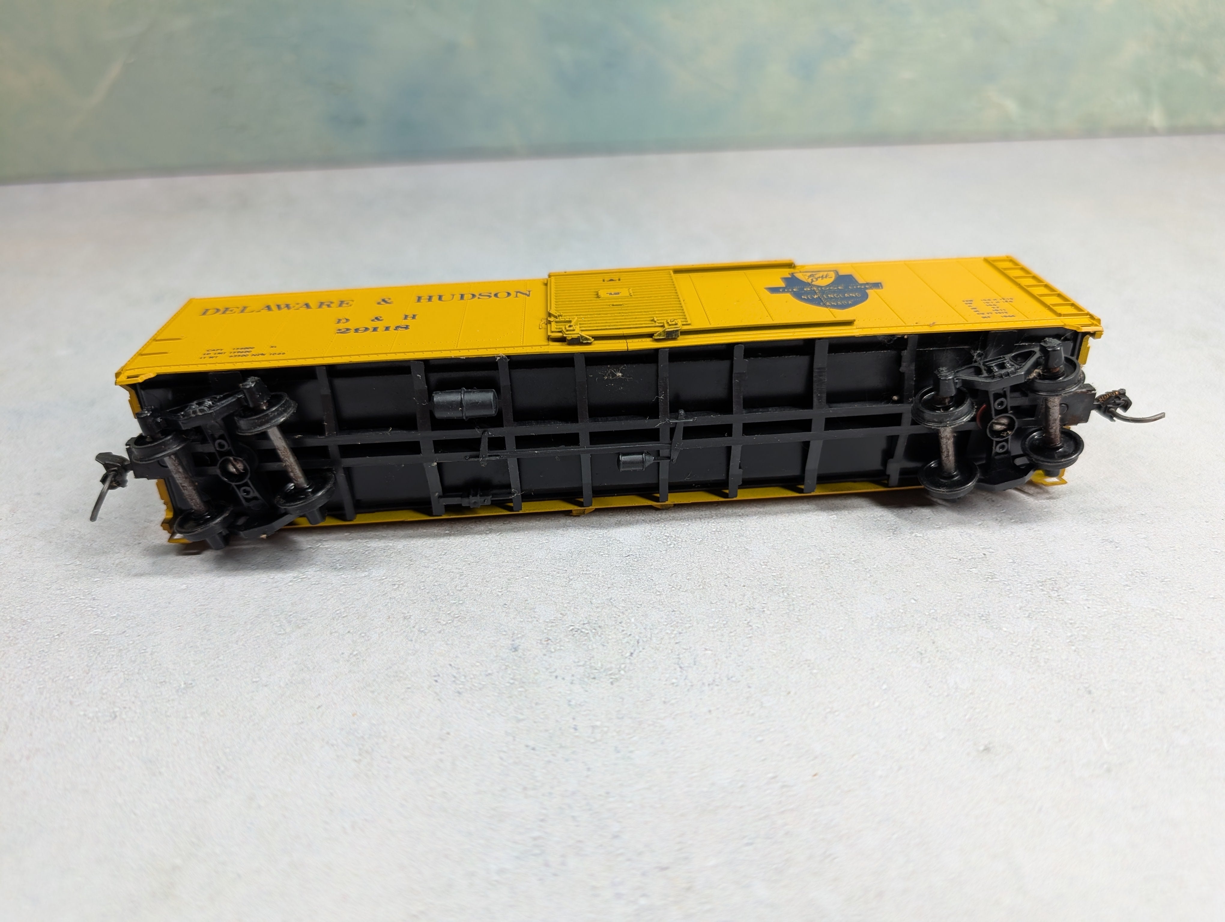 USED Athearn HO Scale 50' Box Car Delaware and Hudson D&H #29118