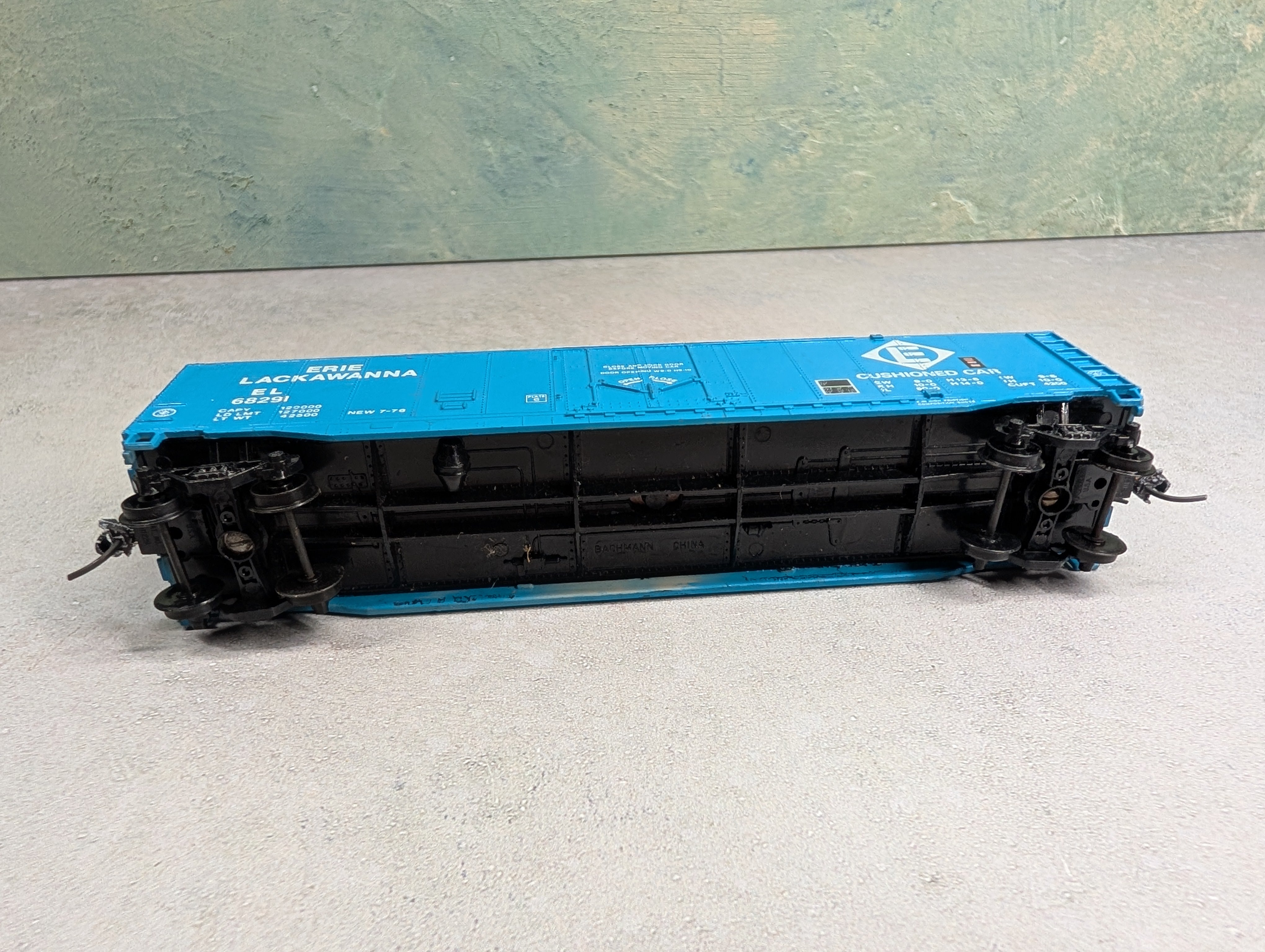 USED Bachmann HO Scale 50' Box Car Erie Lackawanna EL #68291