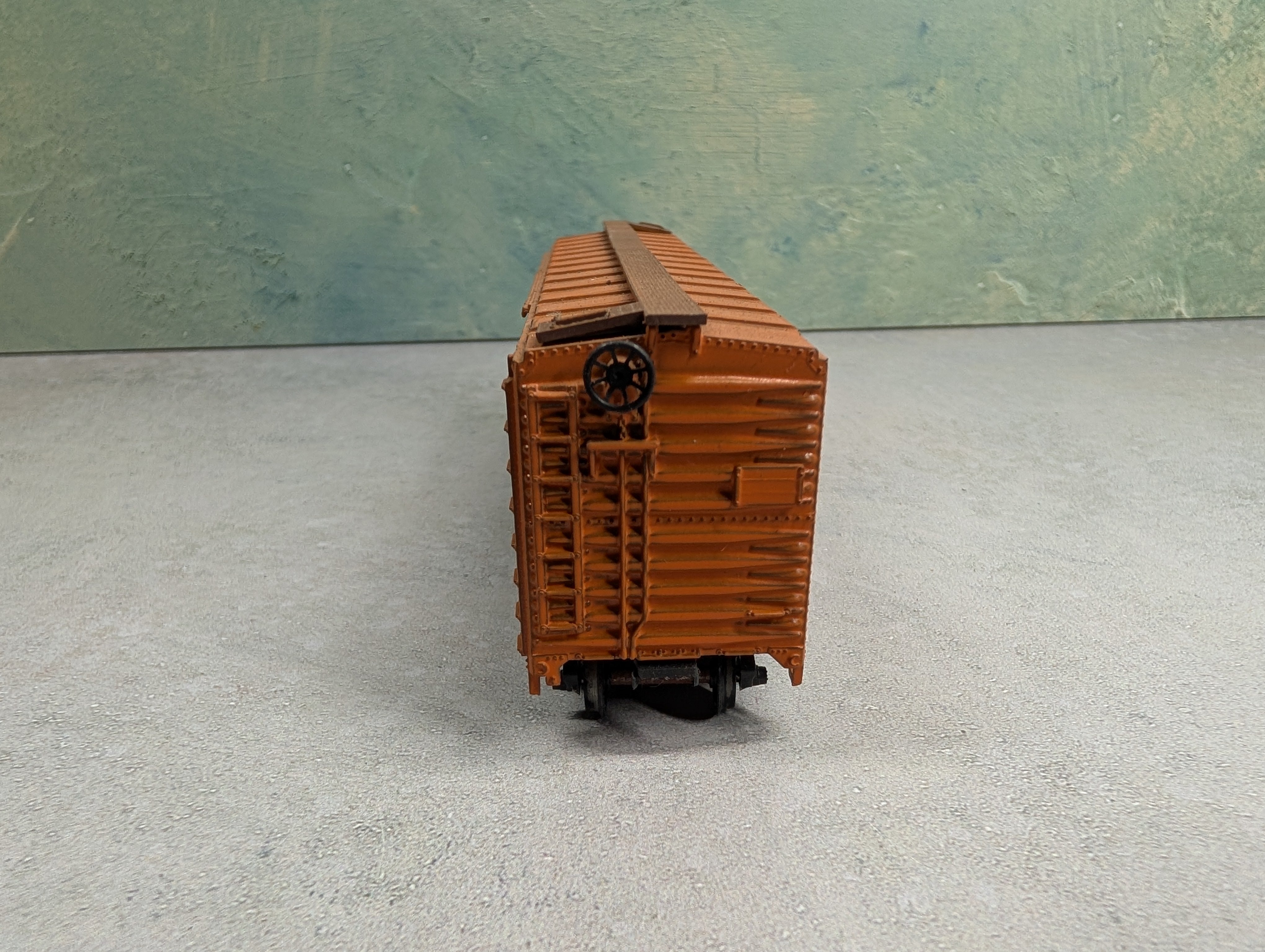 USED Athearn HO Scale 50' Double Door OB Box Car Bessemer & Lake Erie B&LE #82560 Custom Decals