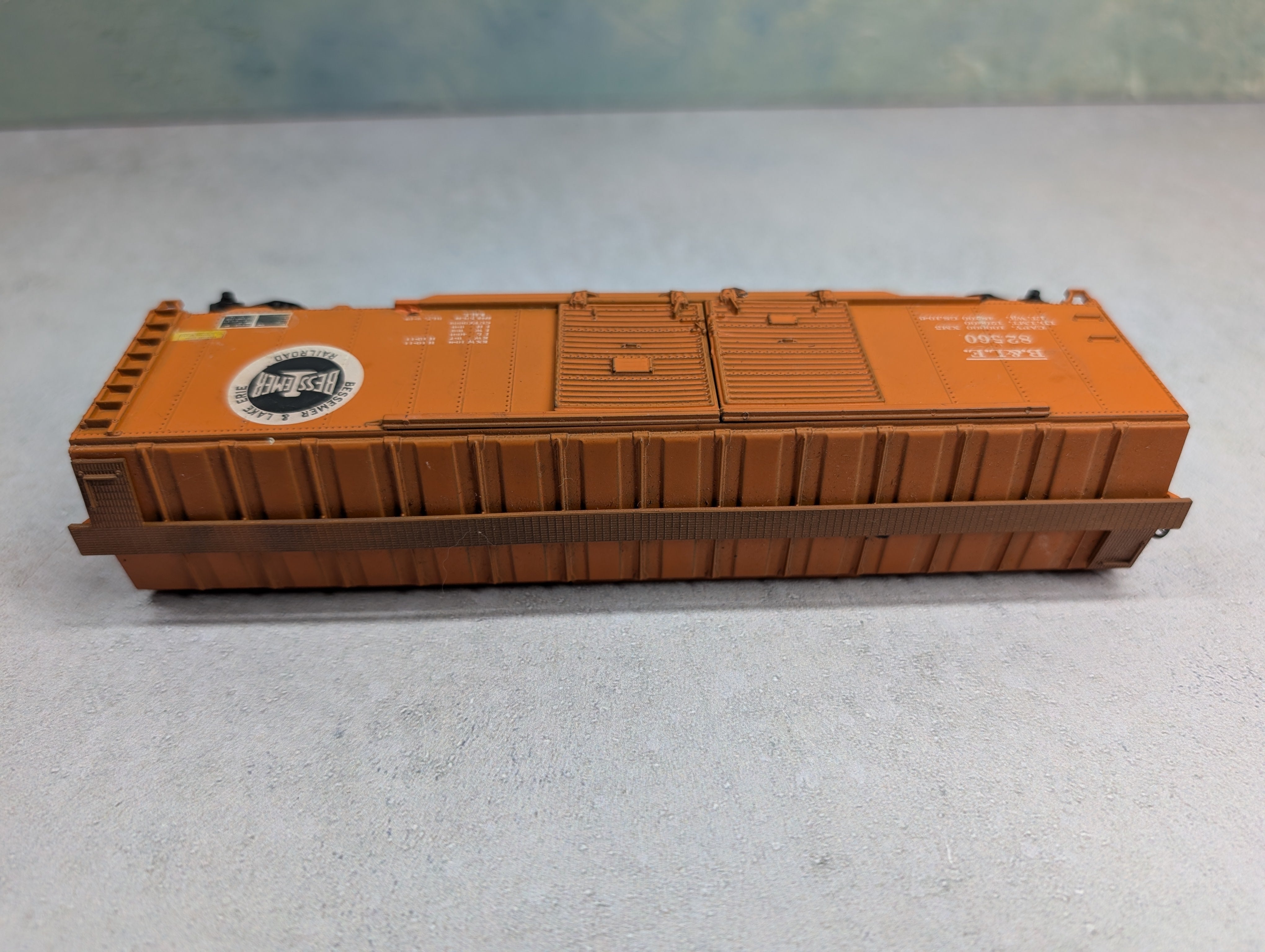 USED Athearn HO Scale 50' Double Door OB Box Car Bessemer & Lake Erie B&LE #82560 Custom Decals