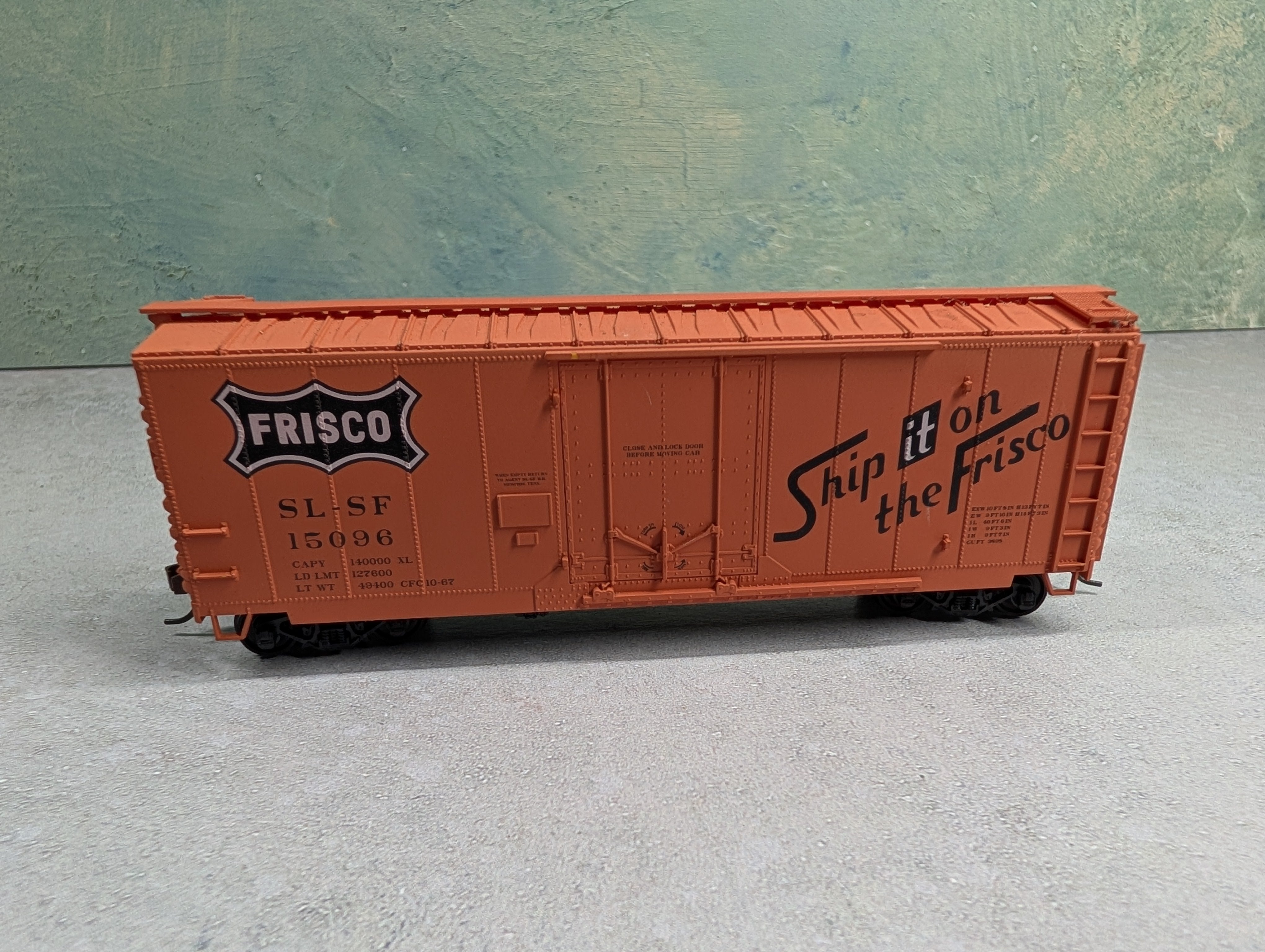 USED Accurail HO Scale 40' Box Car Frisco SL-SF #15096