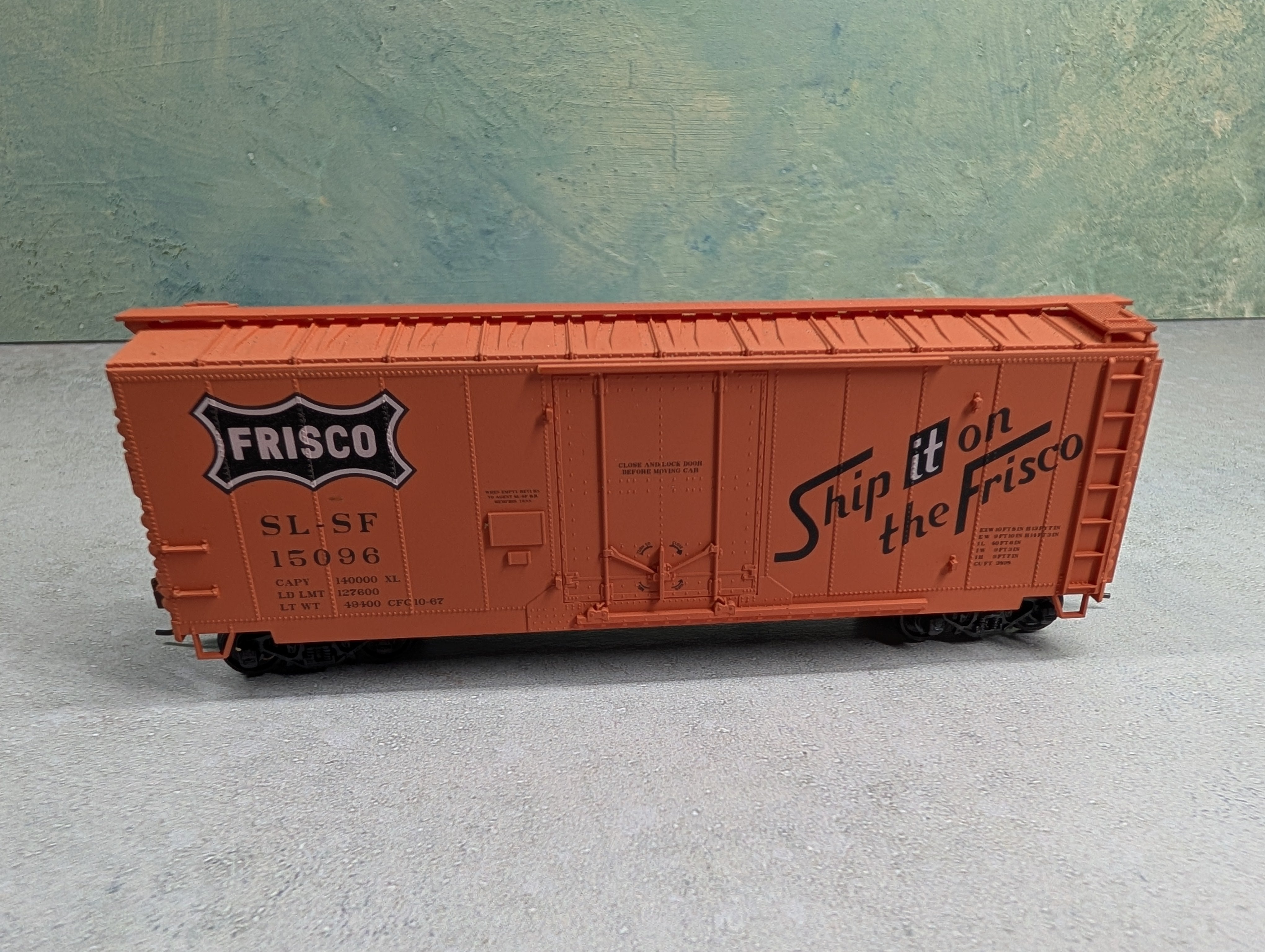 USED Accurail HO Scale 40' Box Car Frisco SL-SF #15096