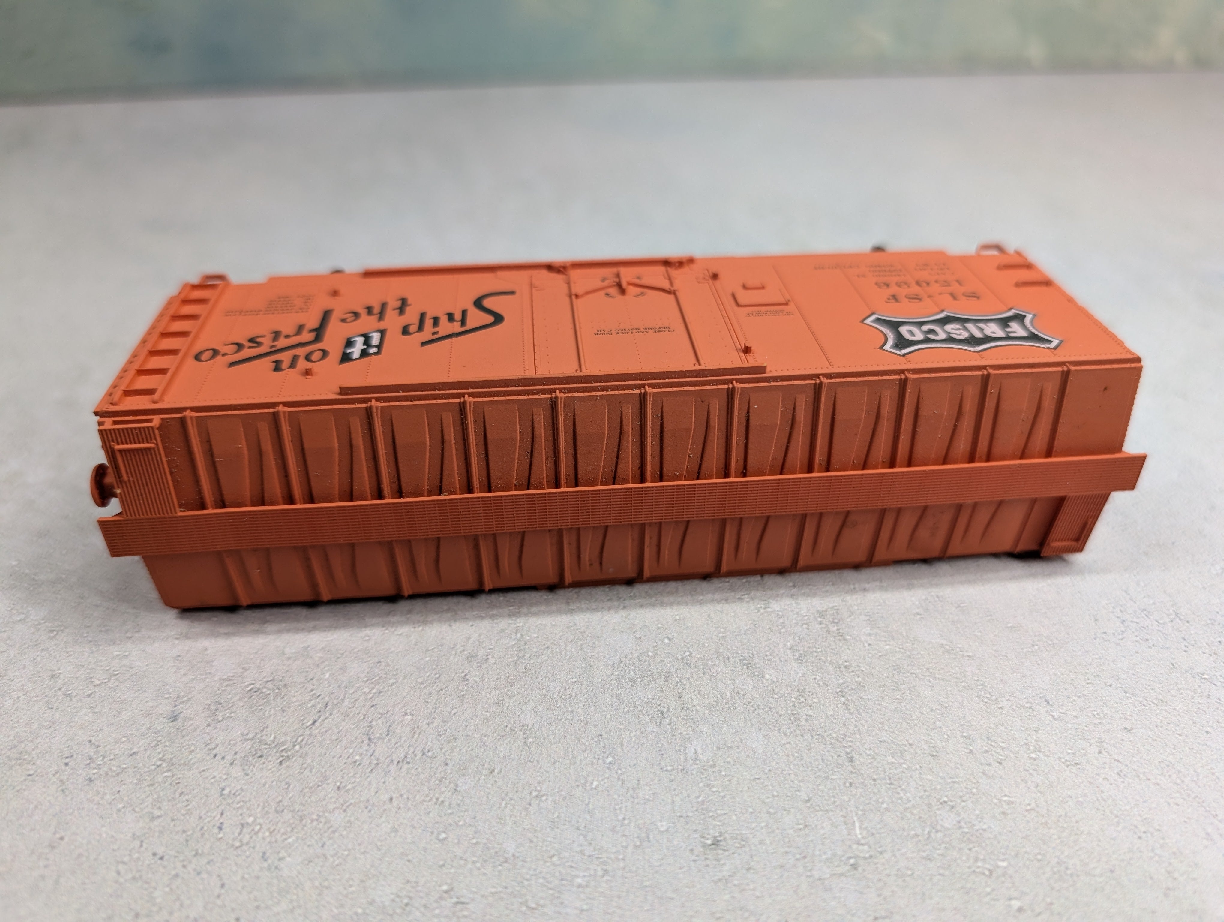 USED Accurail HO Scale 40' Box Car Frisco SL-SF #15096