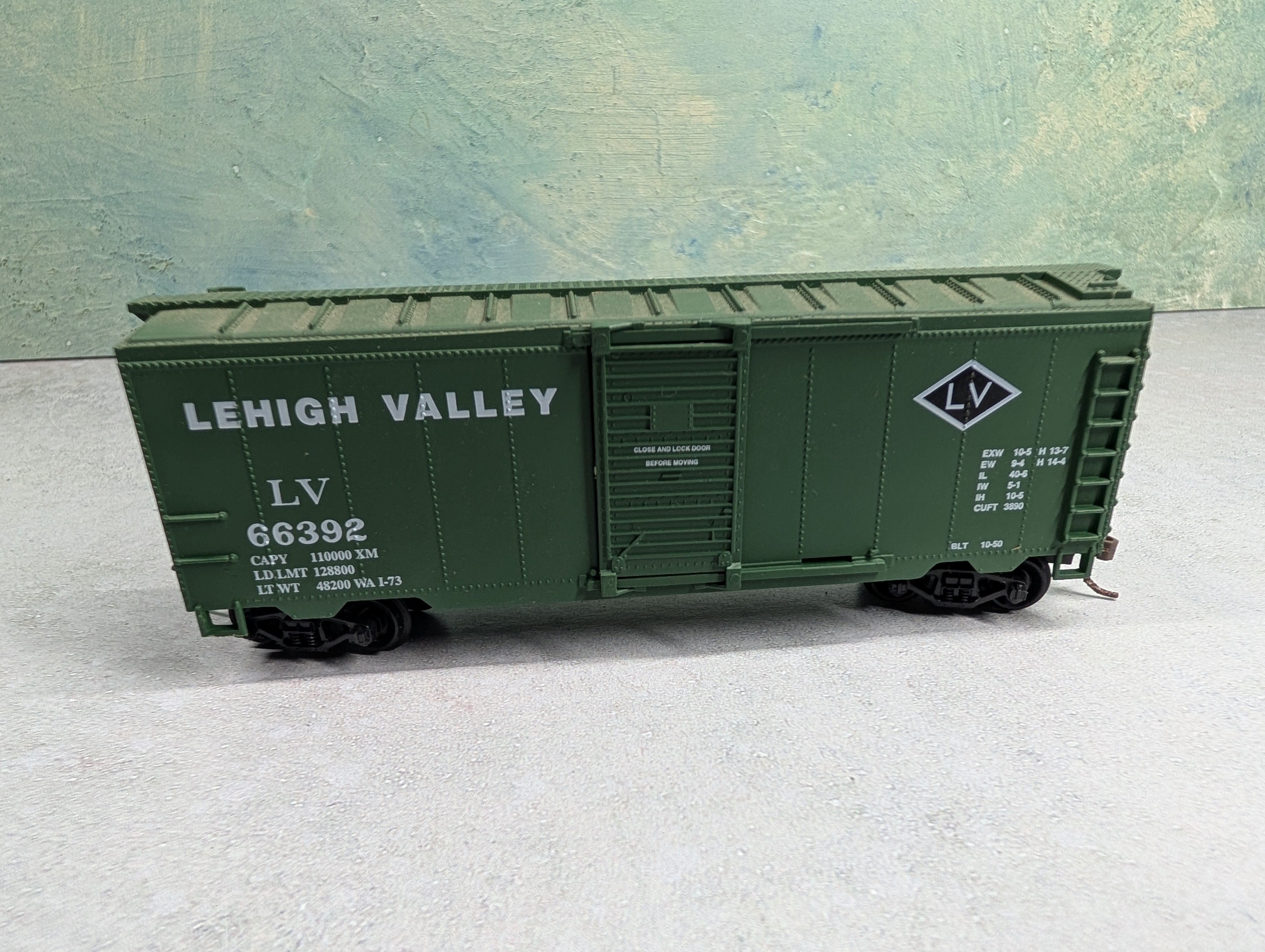 USED Life-Like HO Scale 40' Box Car Lehigh Valley LV #66392