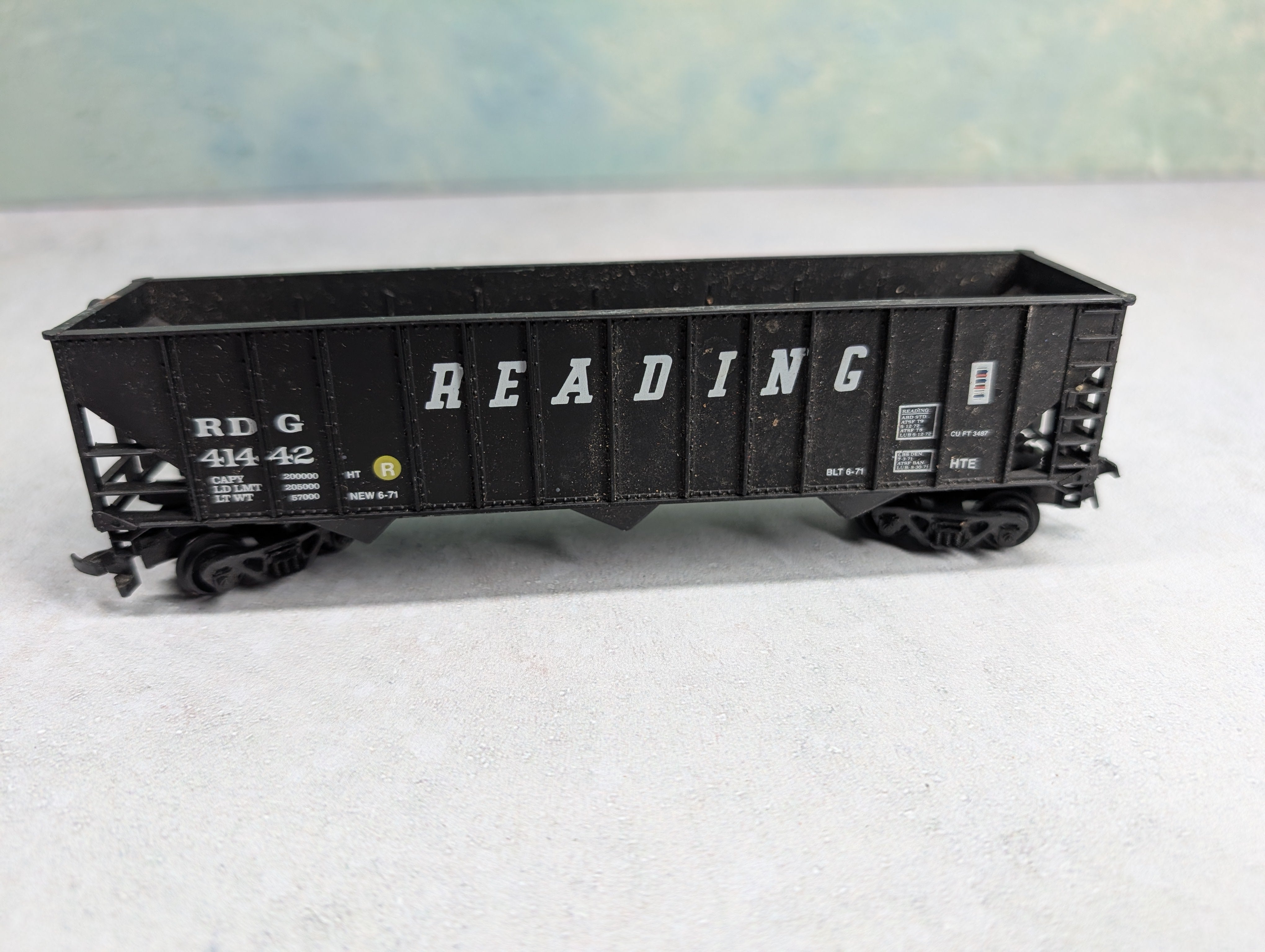 USED Life-Like HO Scale 3 Bay 100 Ton Hopper Reading RDG #41442