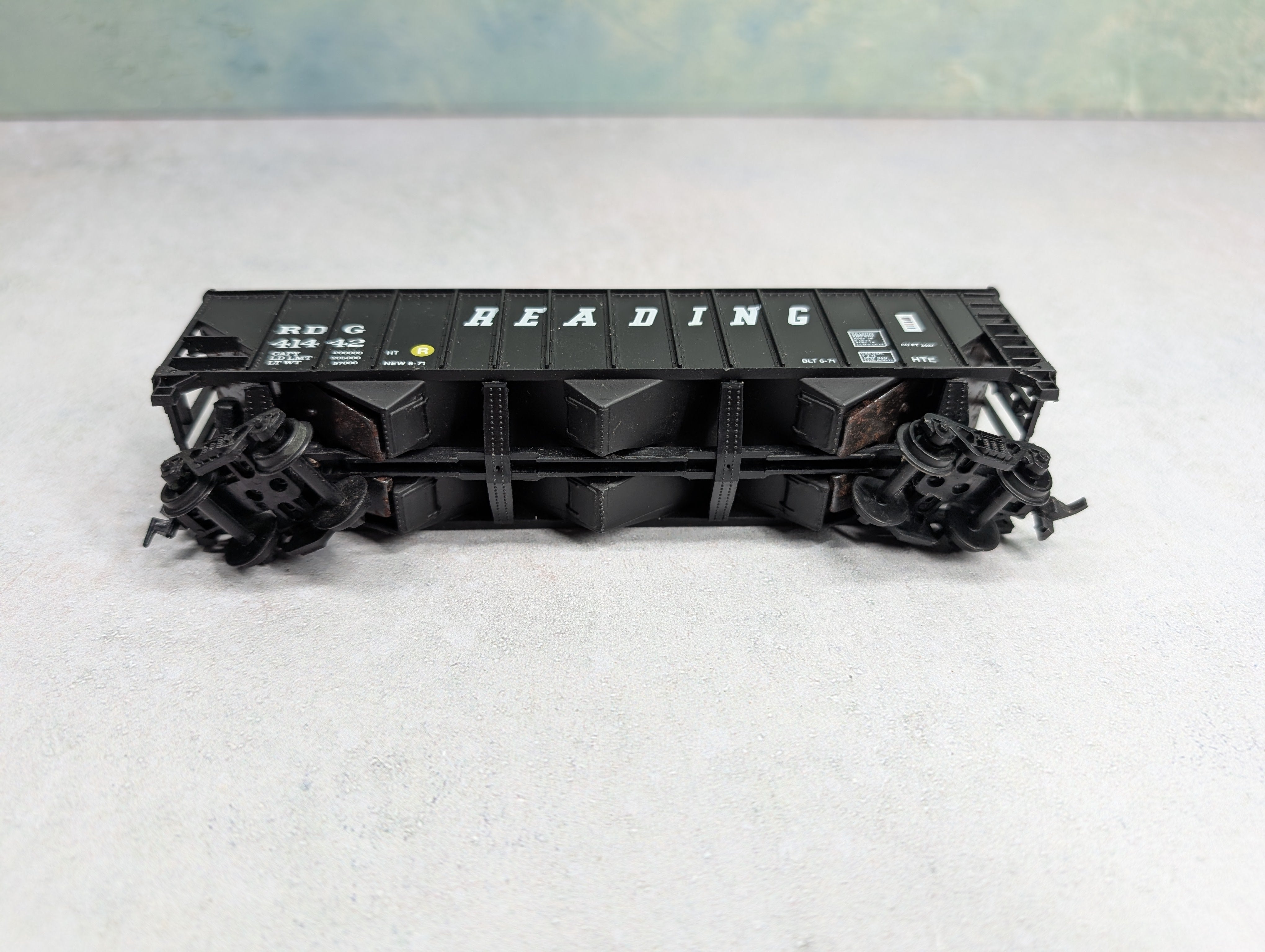 USED Life-Like HO Scale 3 Bay 100 Ton Hopper Reading RDG #41442