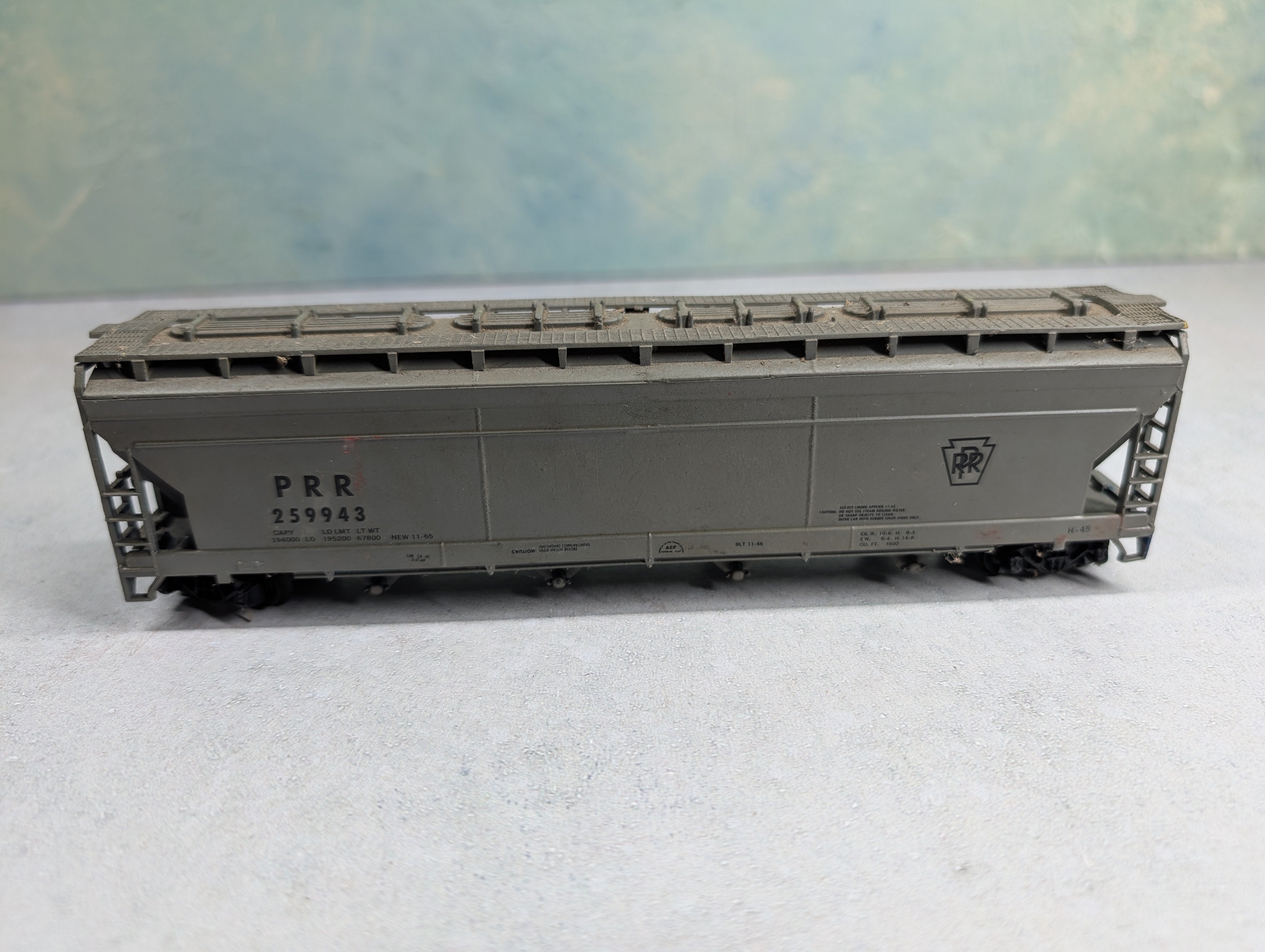 USED Tyco HO Scale 4 Bay Covered Hopper Pennsylvania PRR #259943 Decal