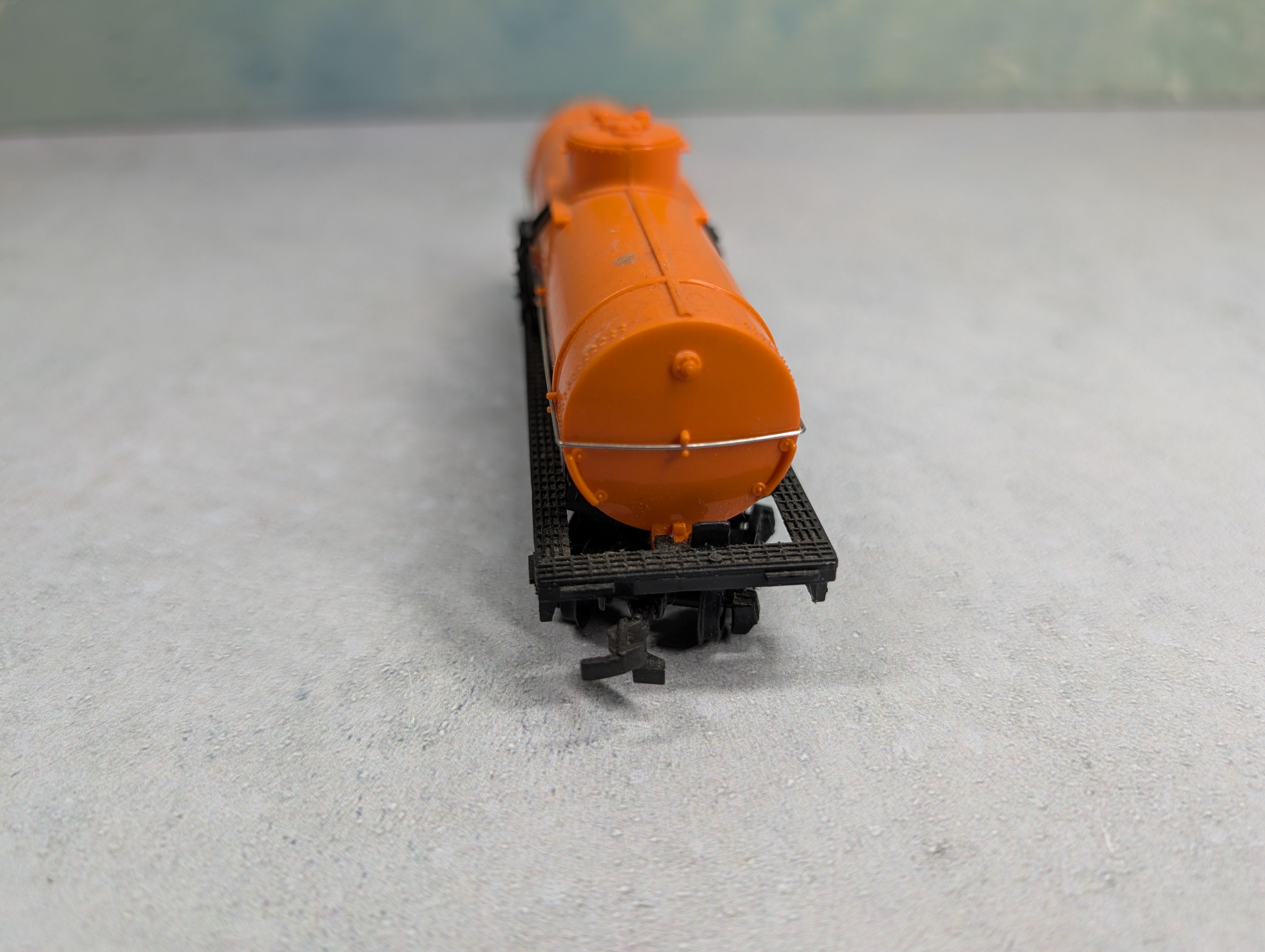 USED Bachmann HO Scale Single Dome Tank Car Shell SCCX #1754