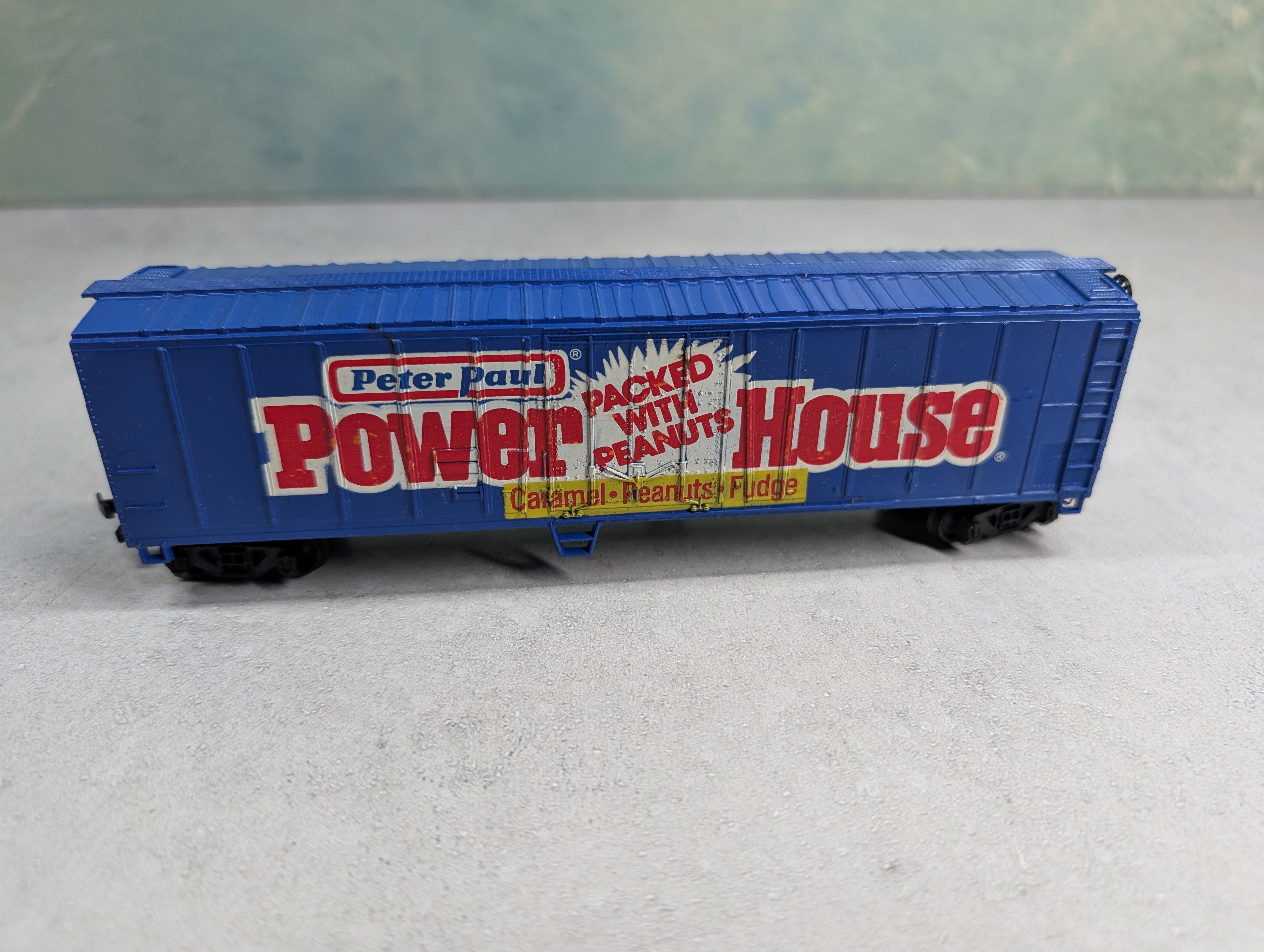 USED Bachmann HO Scale 50' Billboard Box Car Peter Paul Power House