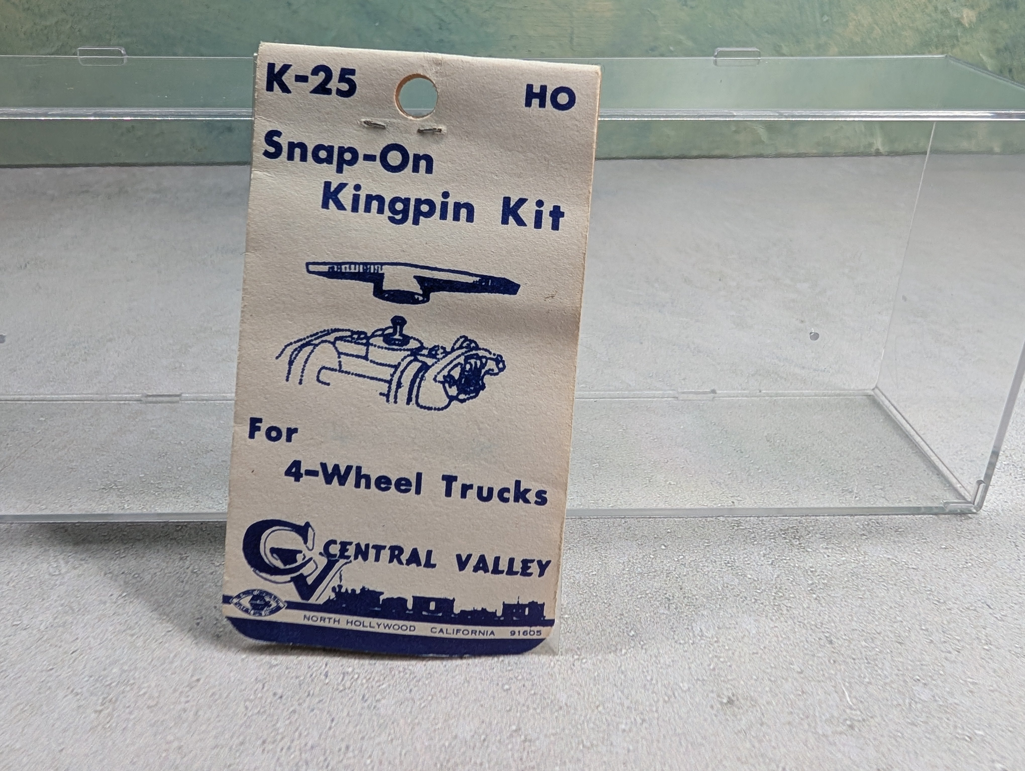 Central Valley #K-25 HO Scale Snap-On Kingpin Kit for 4-Wheel Trucks