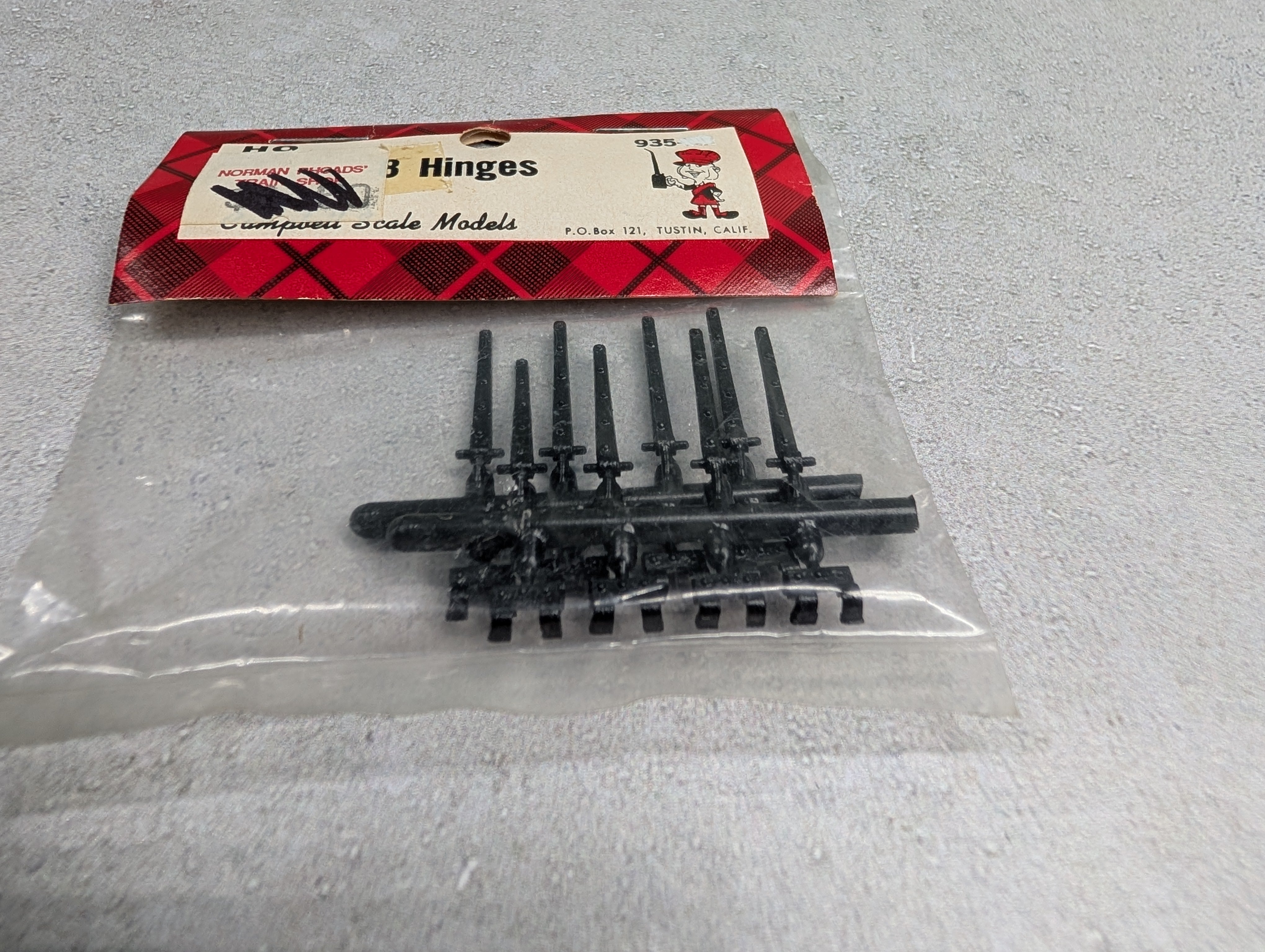 Campbell Scale Models 932 HO Scale Hinges, Detail Parts (8 pcs)