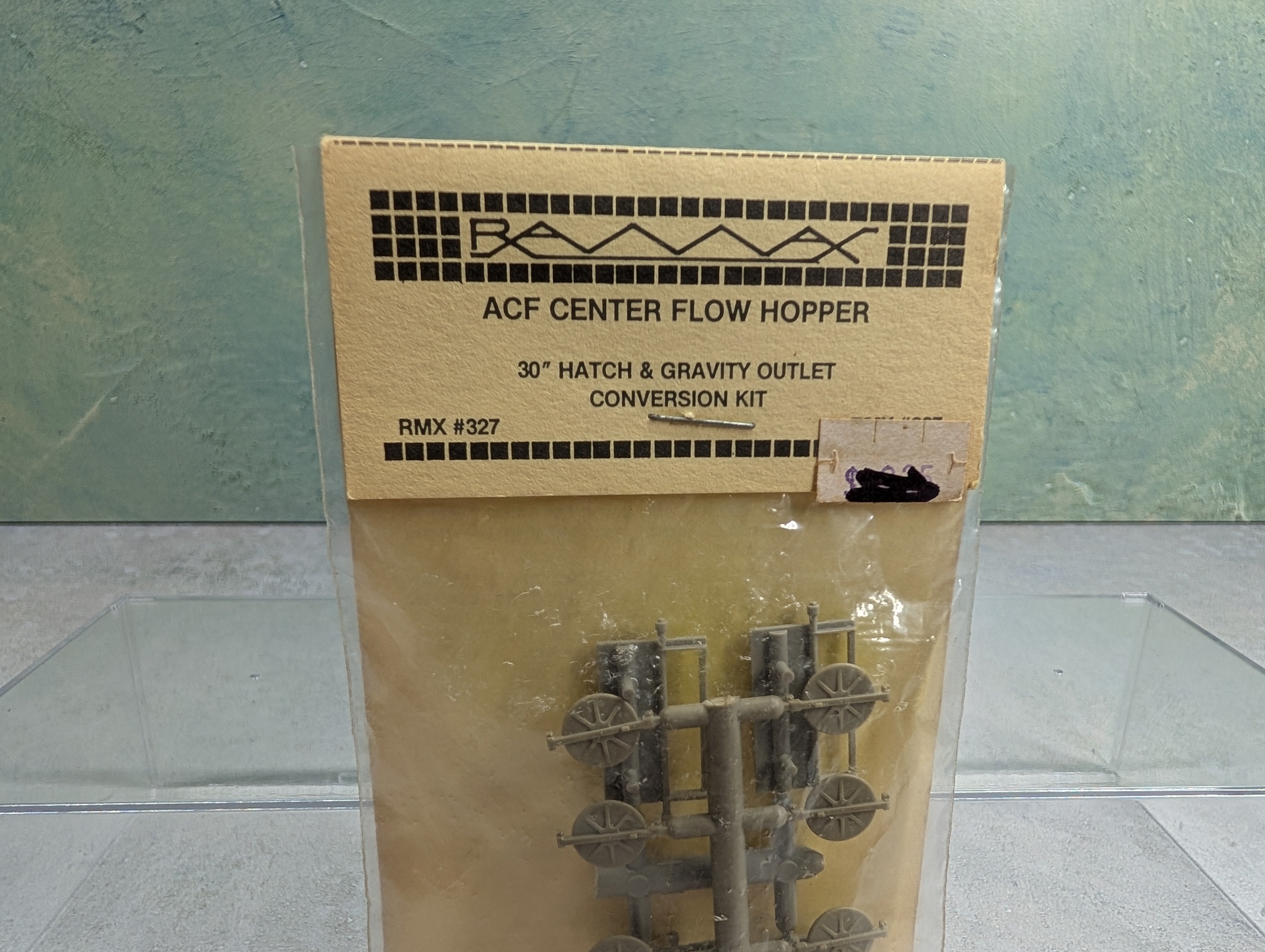 Ramax 327 HO Scale ACF Center Flow Hopper 30' Hatch & Gravity Outlet Conversion Kit