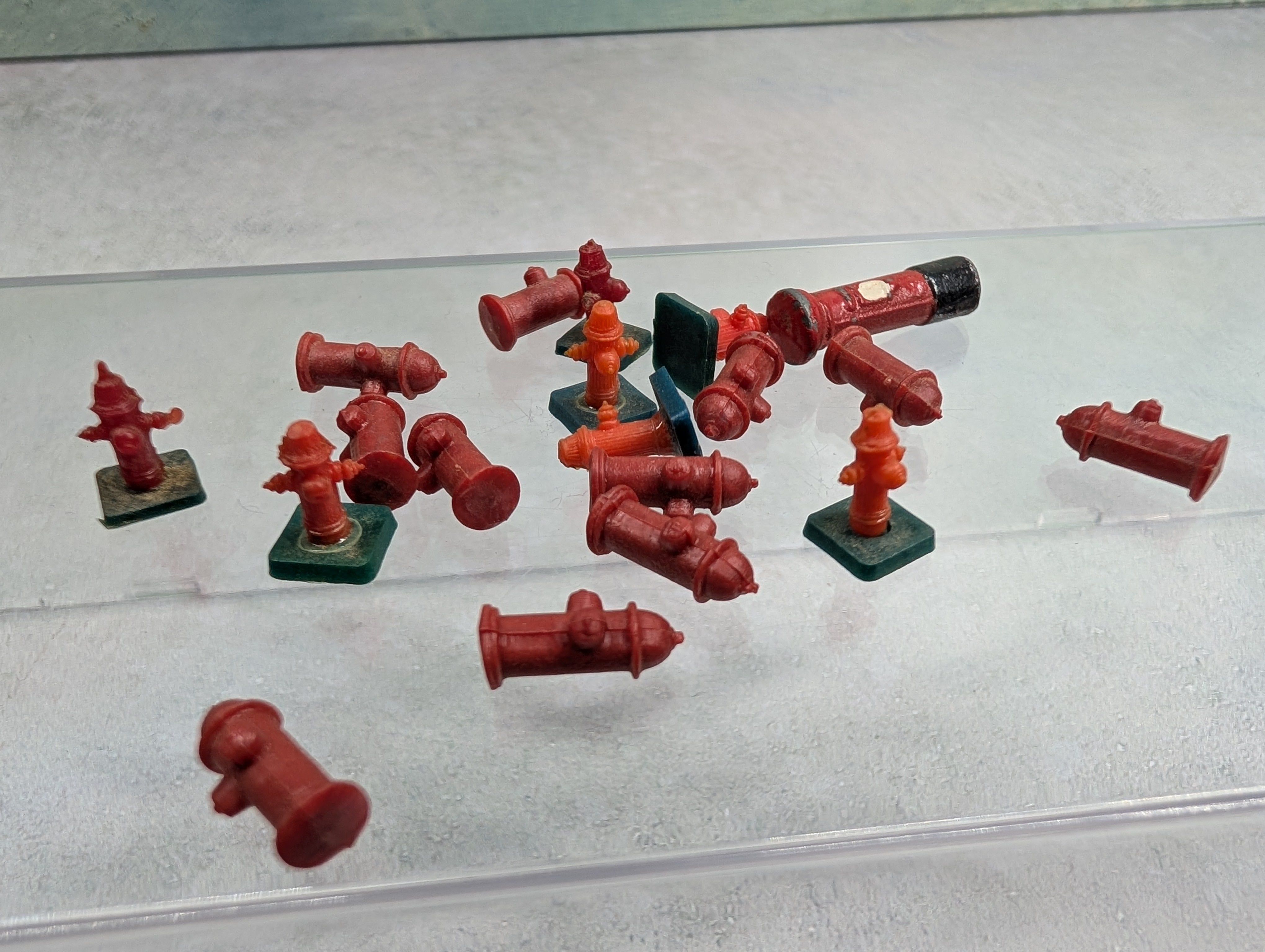 USED HO Scale Fire Hydrants (15+ pcs)