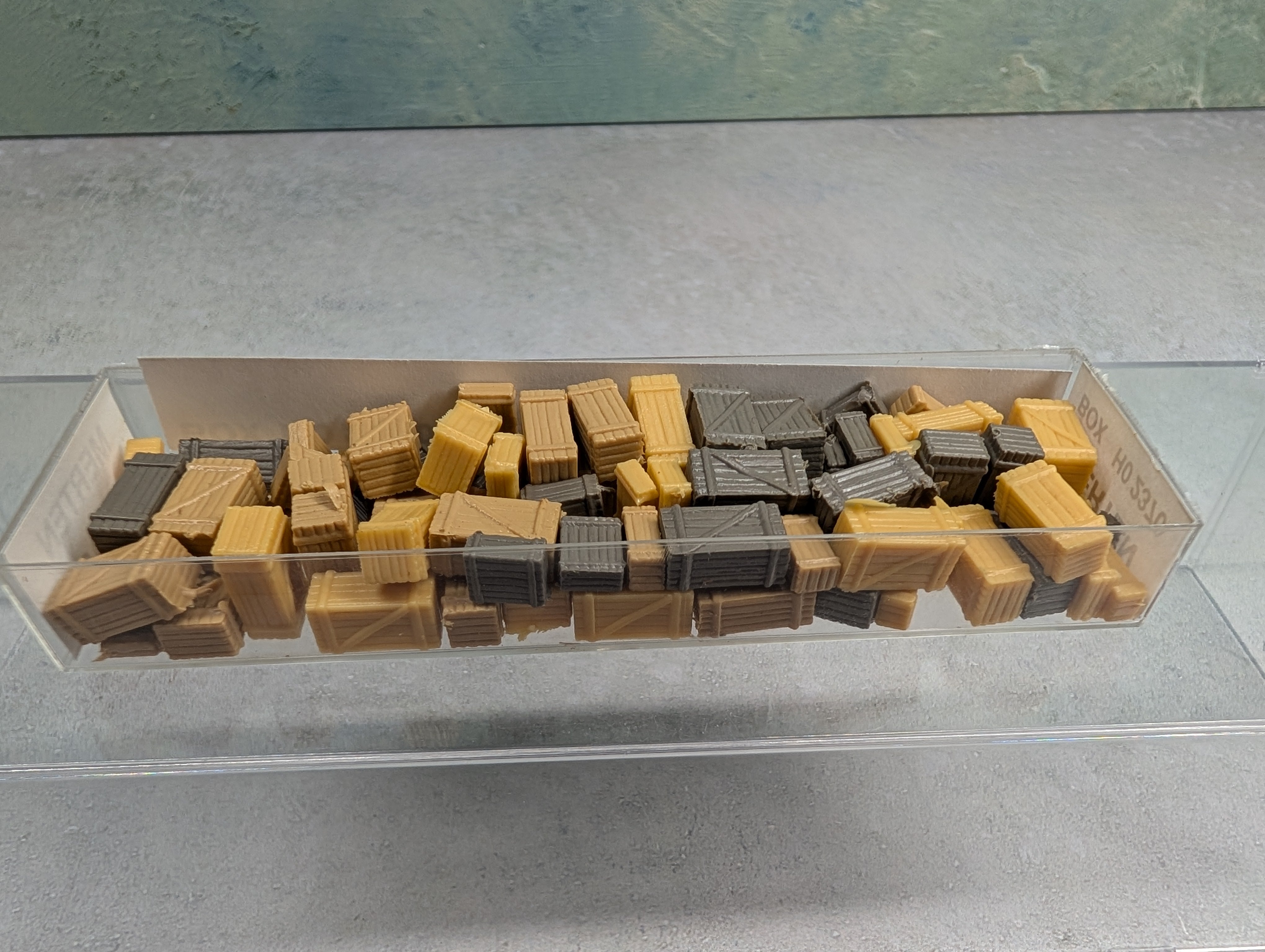 USED Merten 2370 HO Scale Assorted Crates