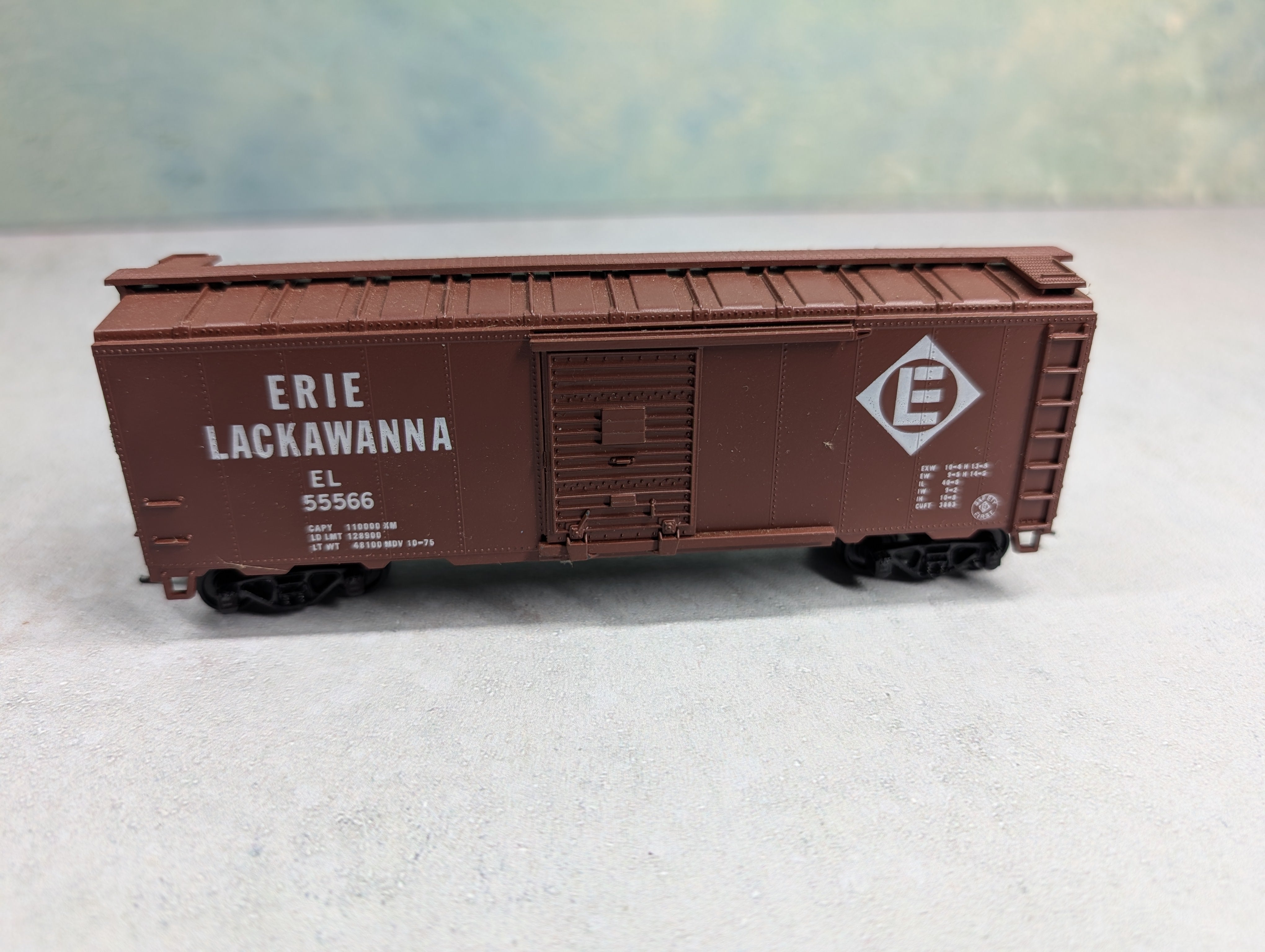 USED Athearn HO Scale 40' Box Car Erie Lackawanna EL #55566