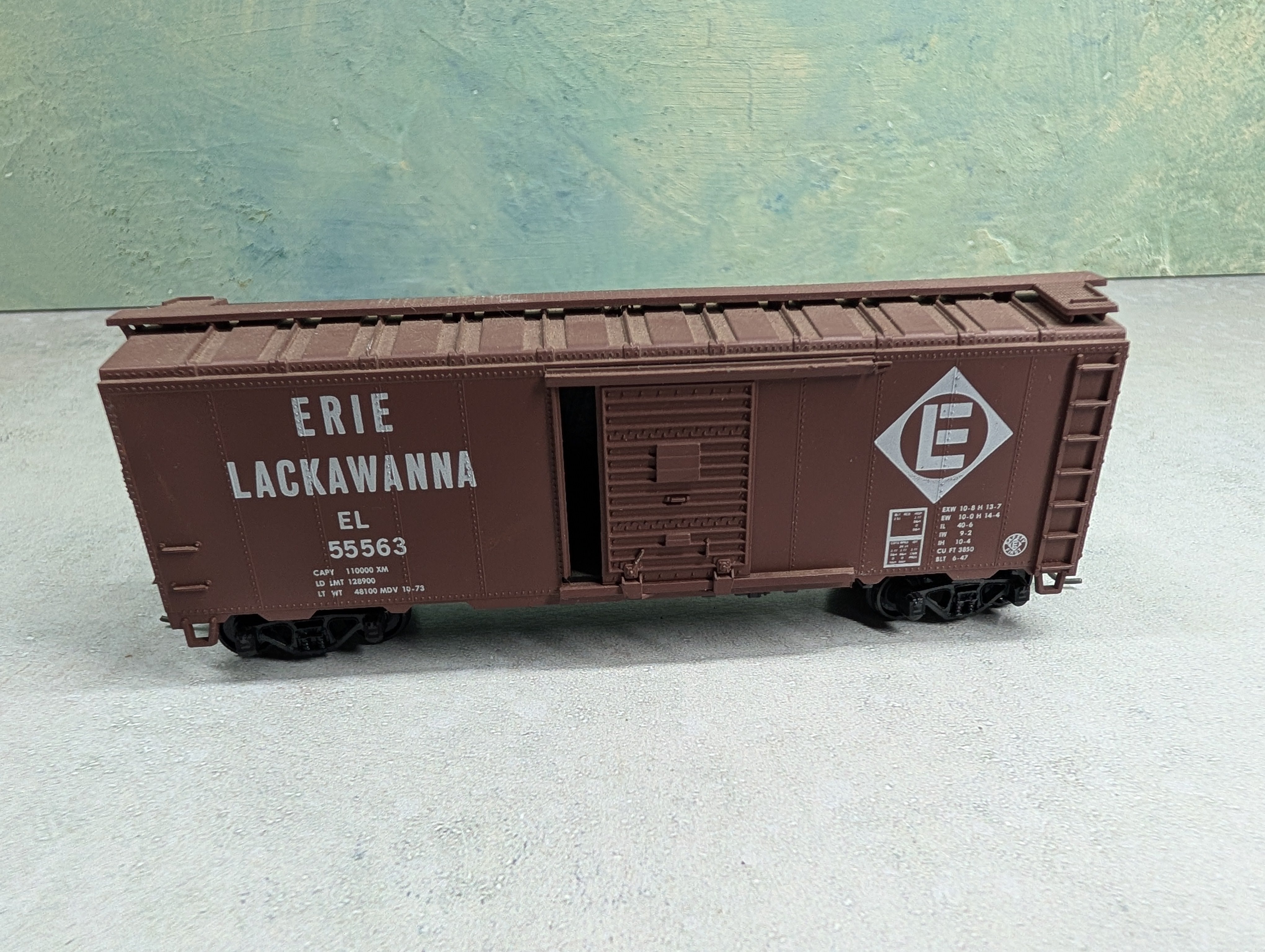 USED Athearn HO Scale 40' Box Car Erie Lackawanna EL #55563