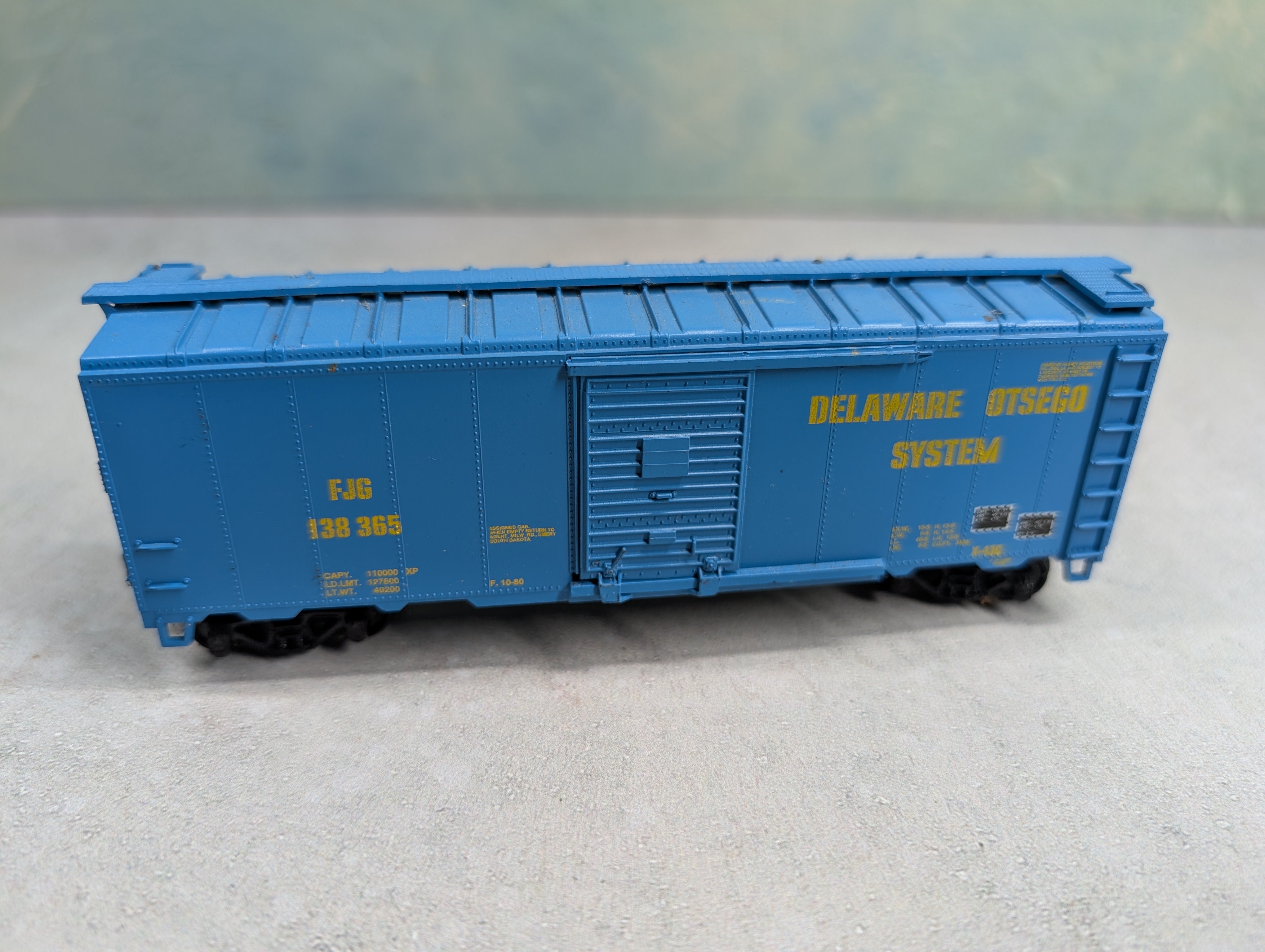 USED Athearn HO Scale 40' Box Car Delaware Otsego System FJG #138365