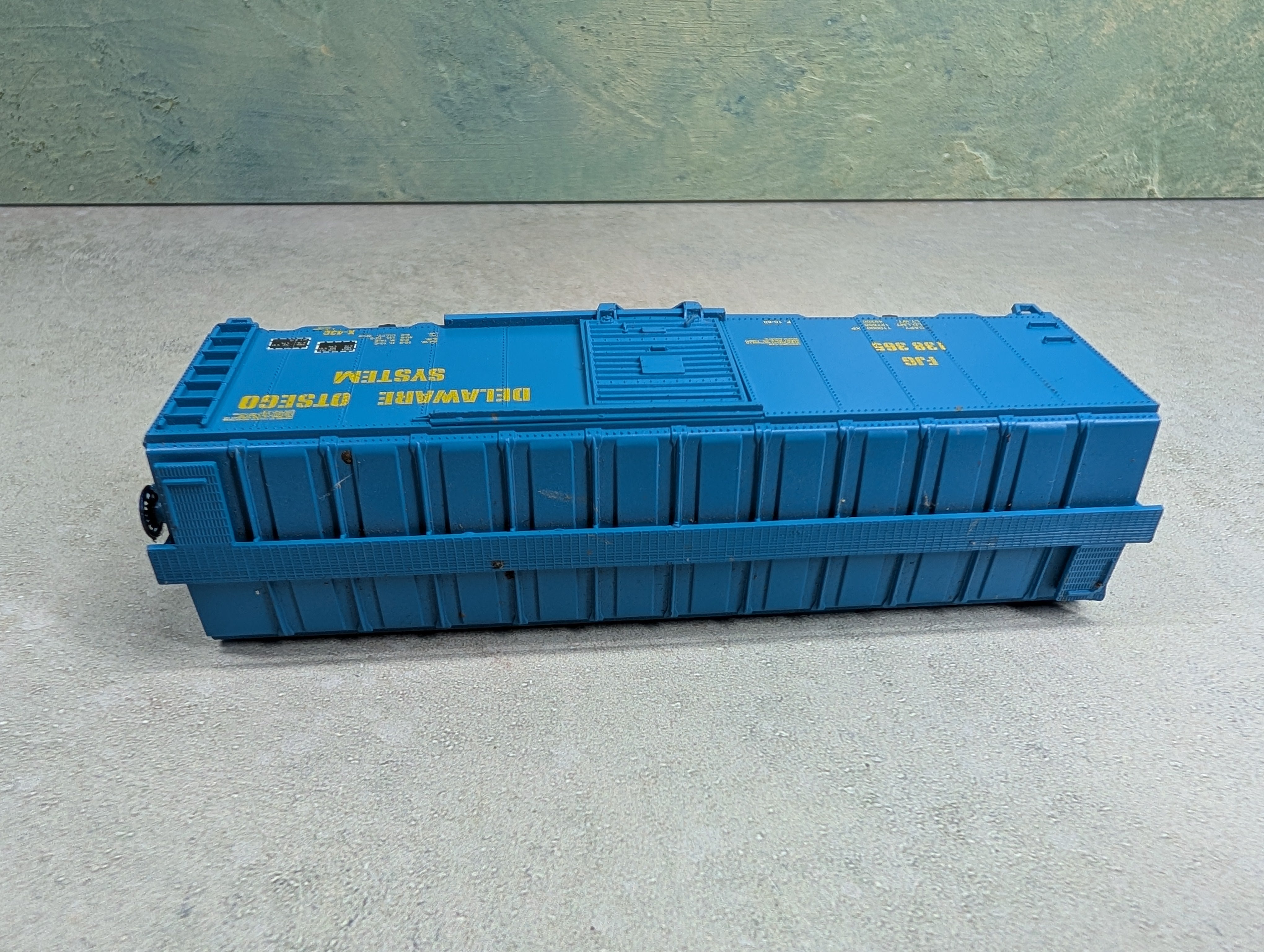 USED Athearn HO Scale 40' Box Car Delaware Otsego System FJG #138365