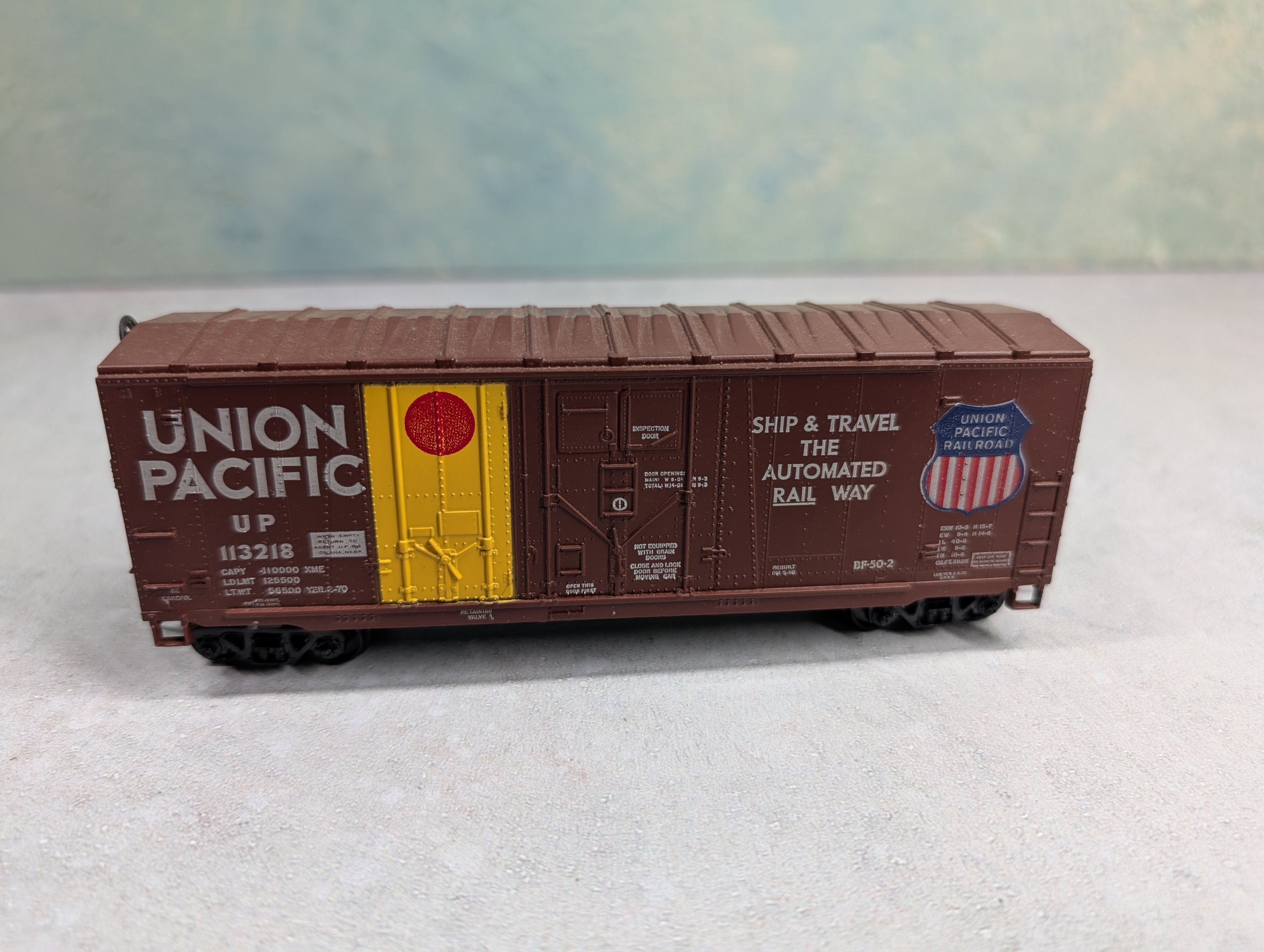 USED Athearn HO Scale 40' Box Car Union Pacific UP #113218