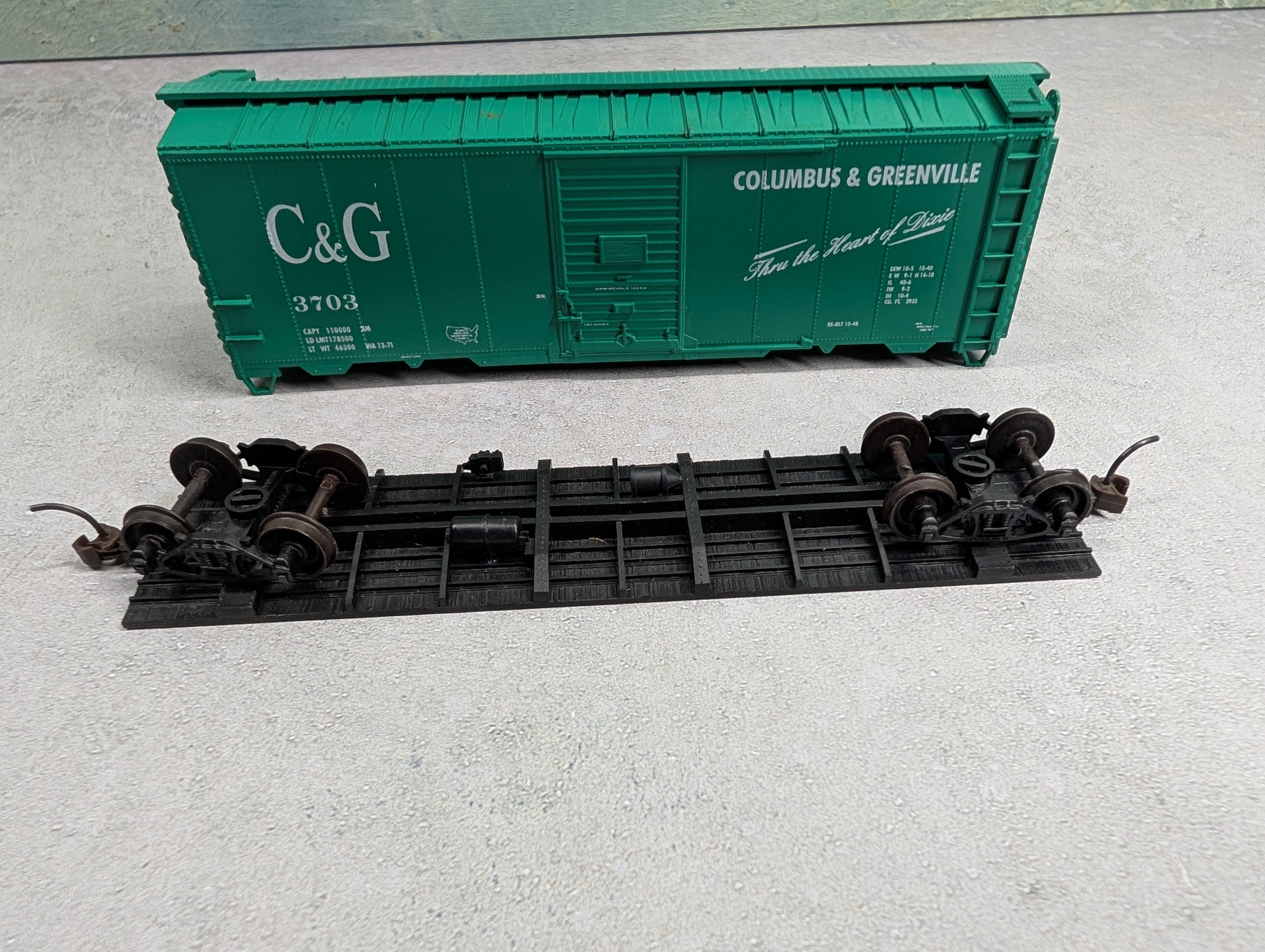 USED Accurail HO Scale 40' Box Car Columbus and Greenville C&G #3703