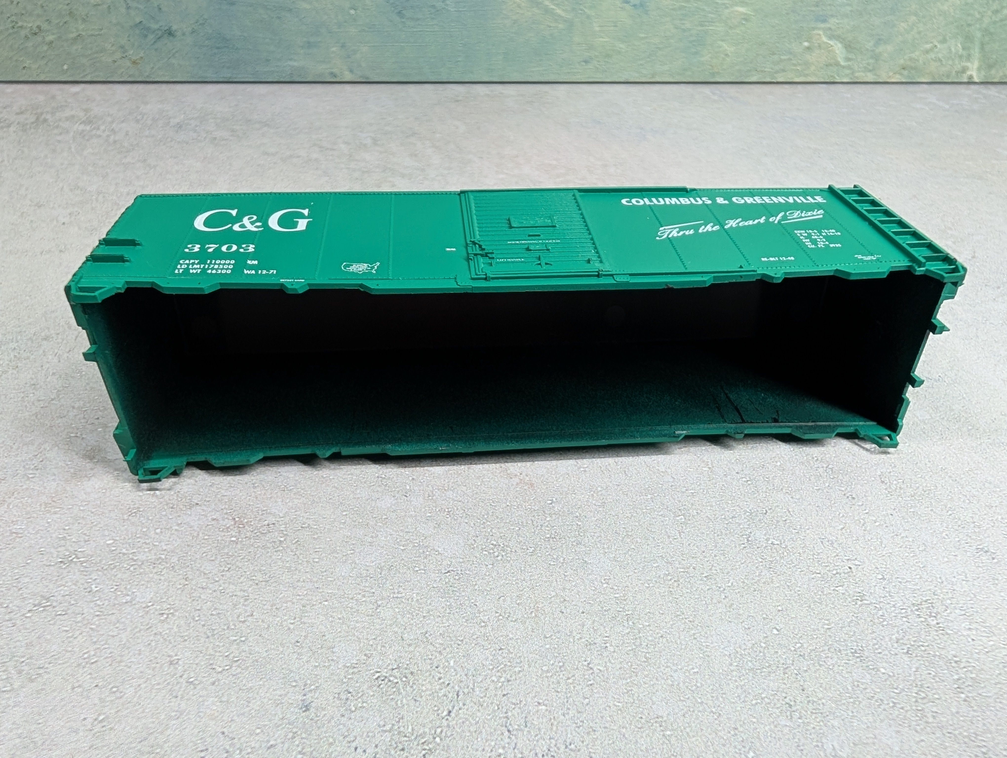 USED Accurail HO Scale 40' Box Car Columbus and Greenville C&G #3703