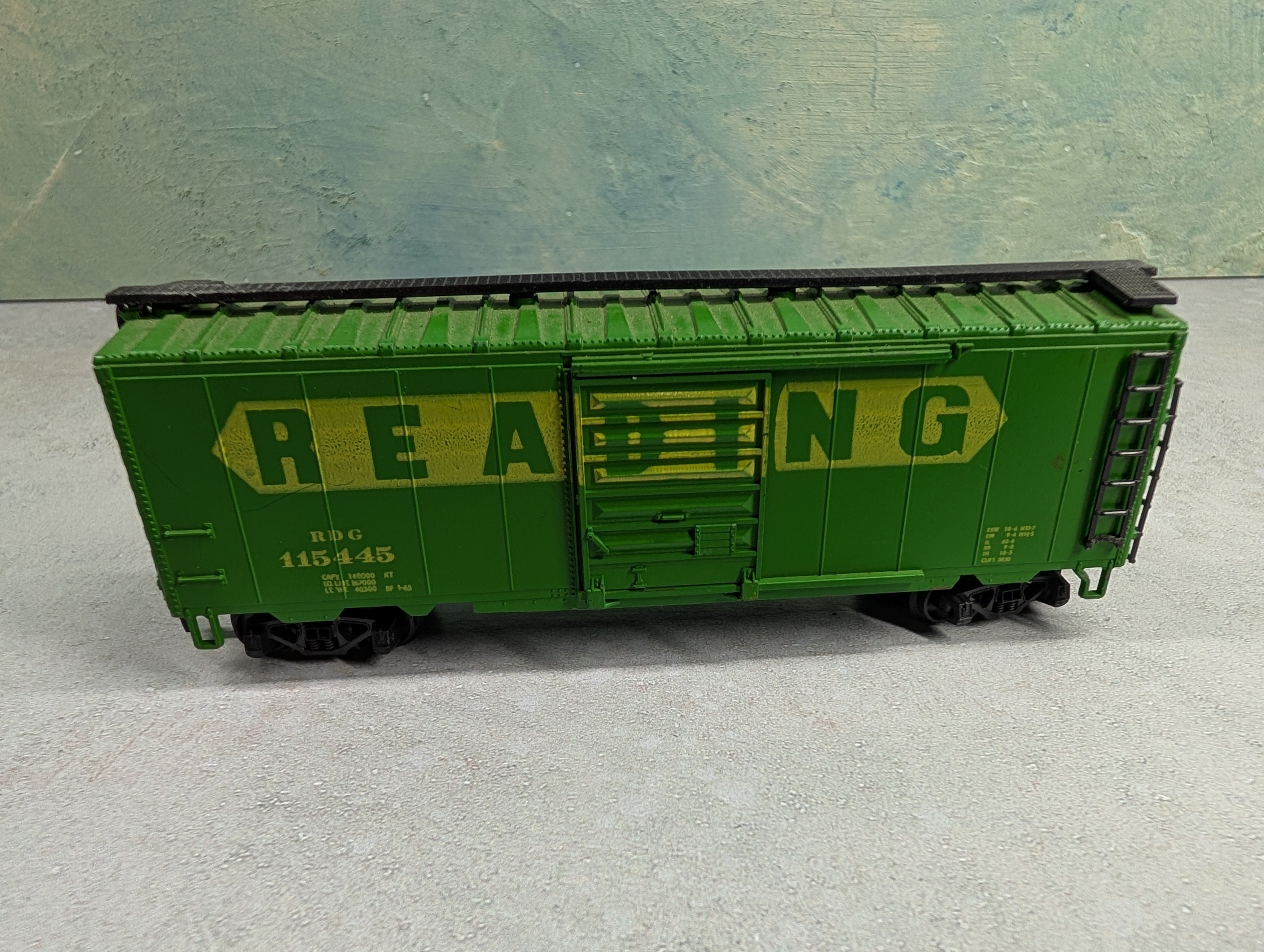 USED ROCO HO Scale 40' Box Car Reading RDG #115445