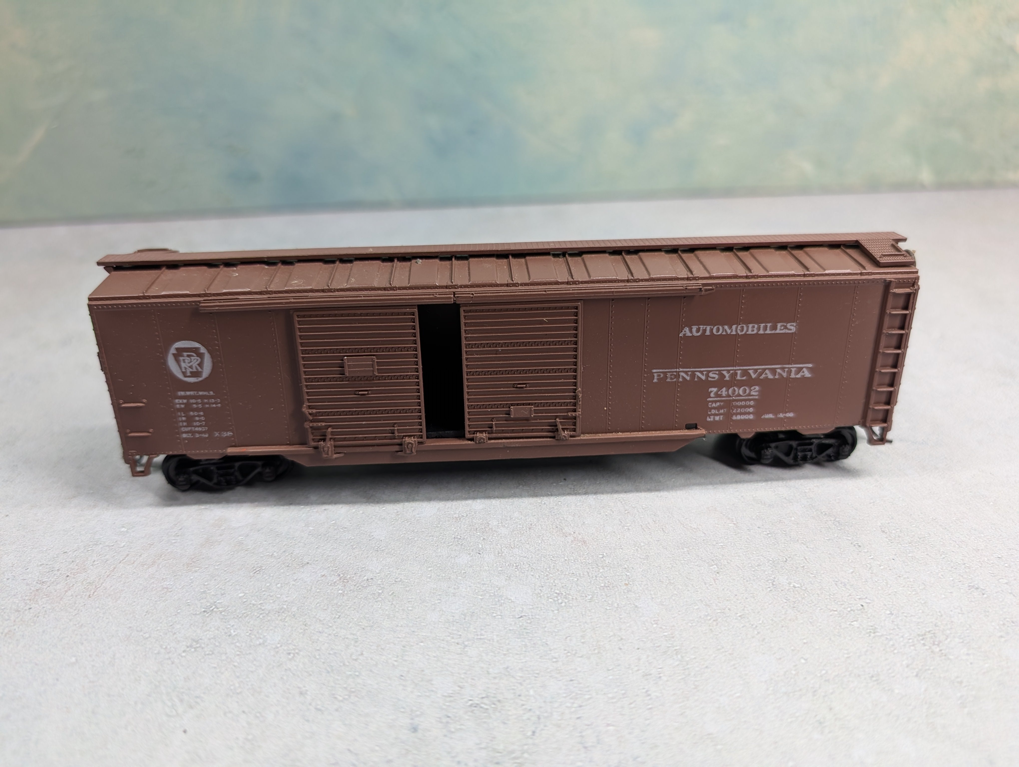 USED Athearn HO Scale 50' DD Box Car Pennsylvania #74002