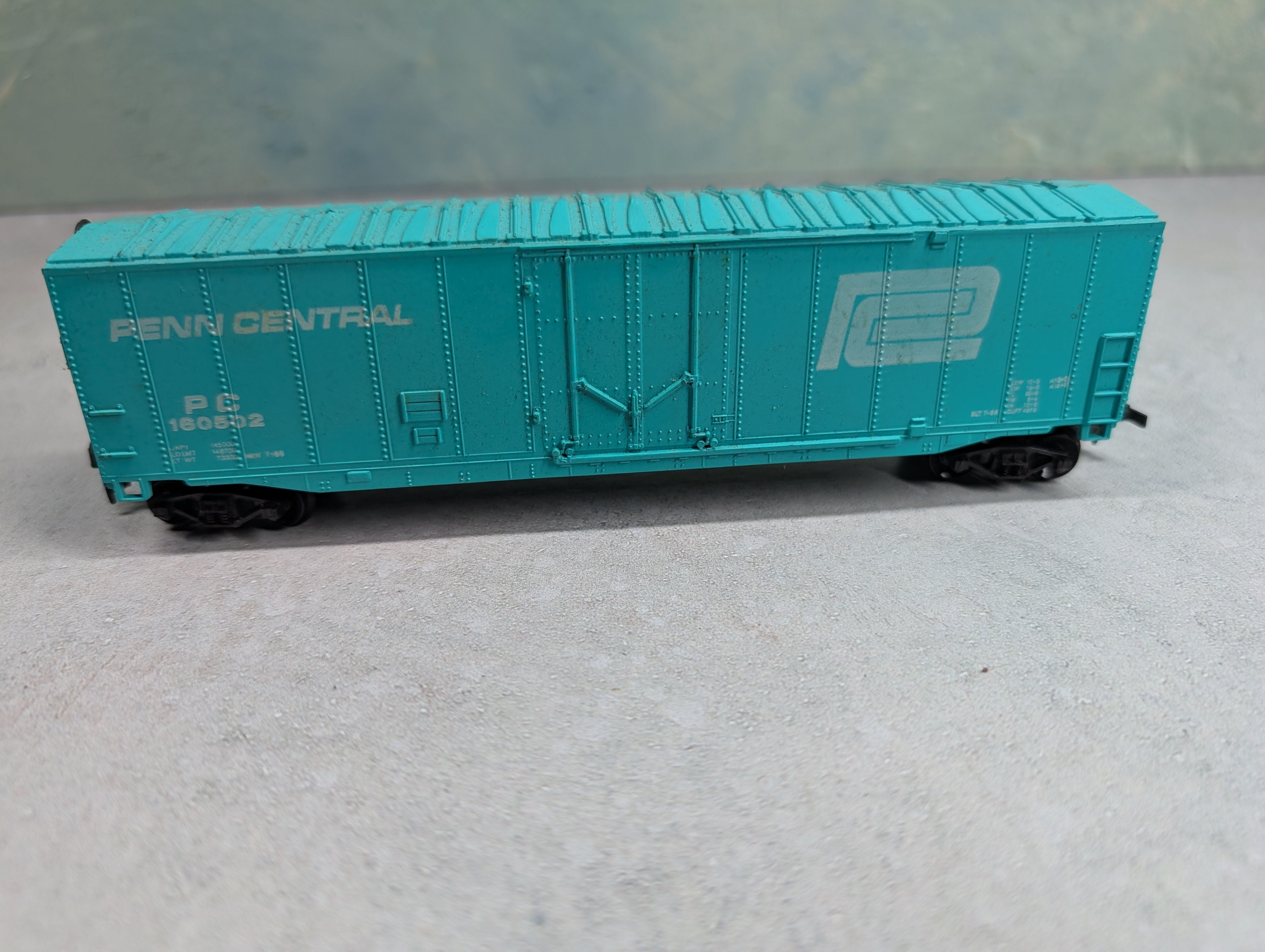 USED Bachmann HO Scale 50' Box Car Penn Central PC #160502
