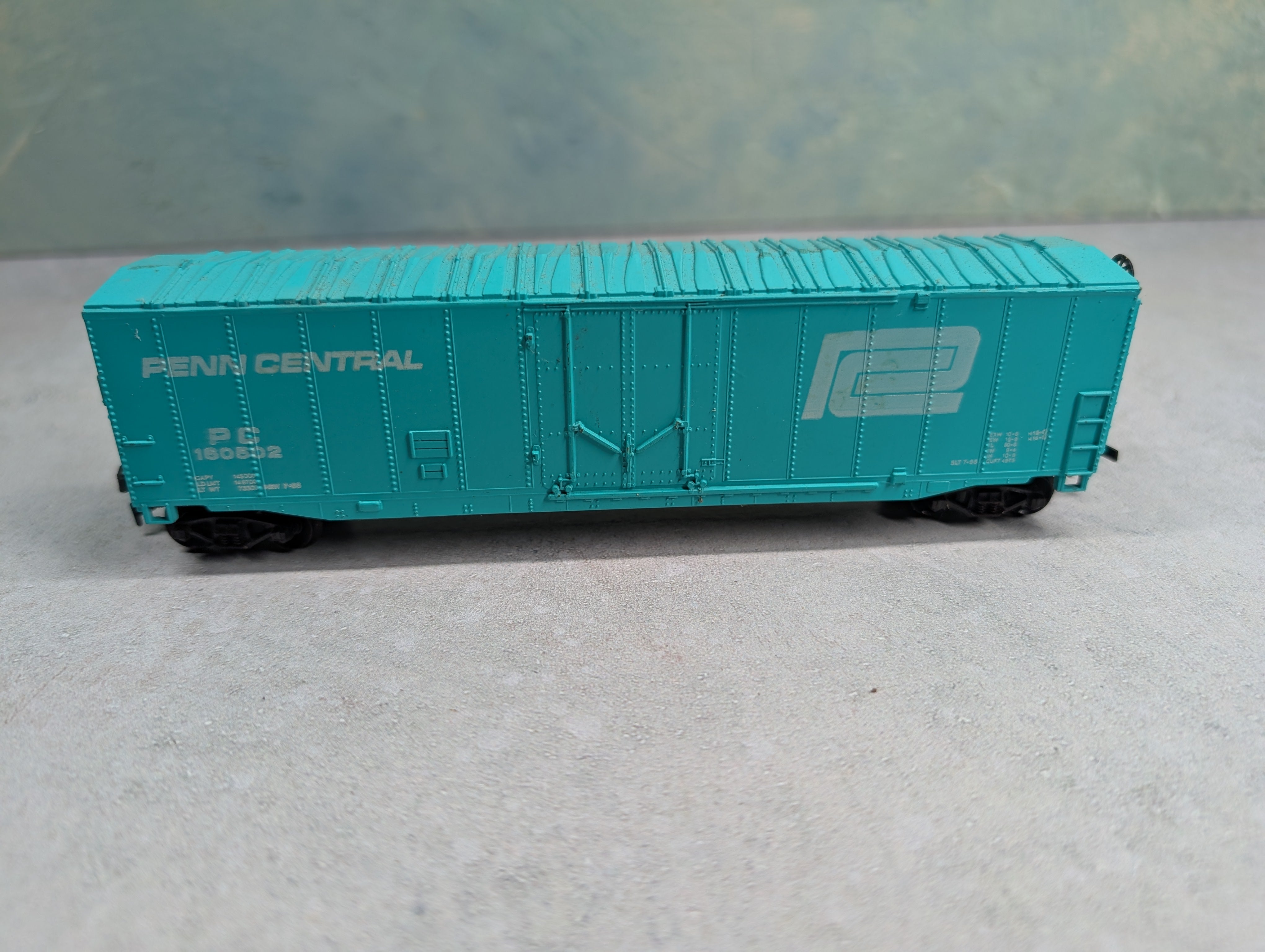 USED Bachmann HO Scale 50' Box Car Penn Central PC #160502