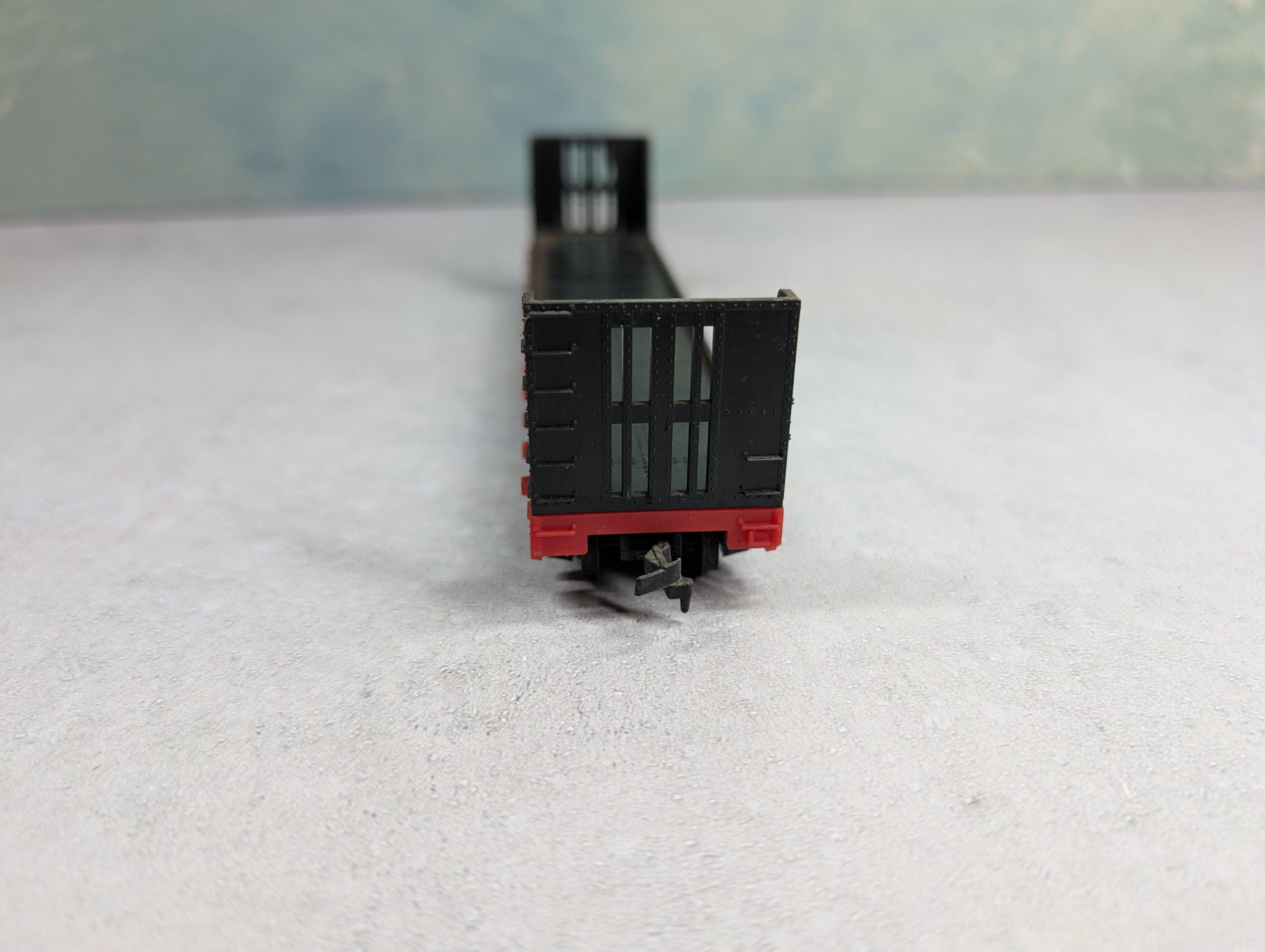 USED Tyco HO Scale 50' Bulkhead Flat Car Southern #4365