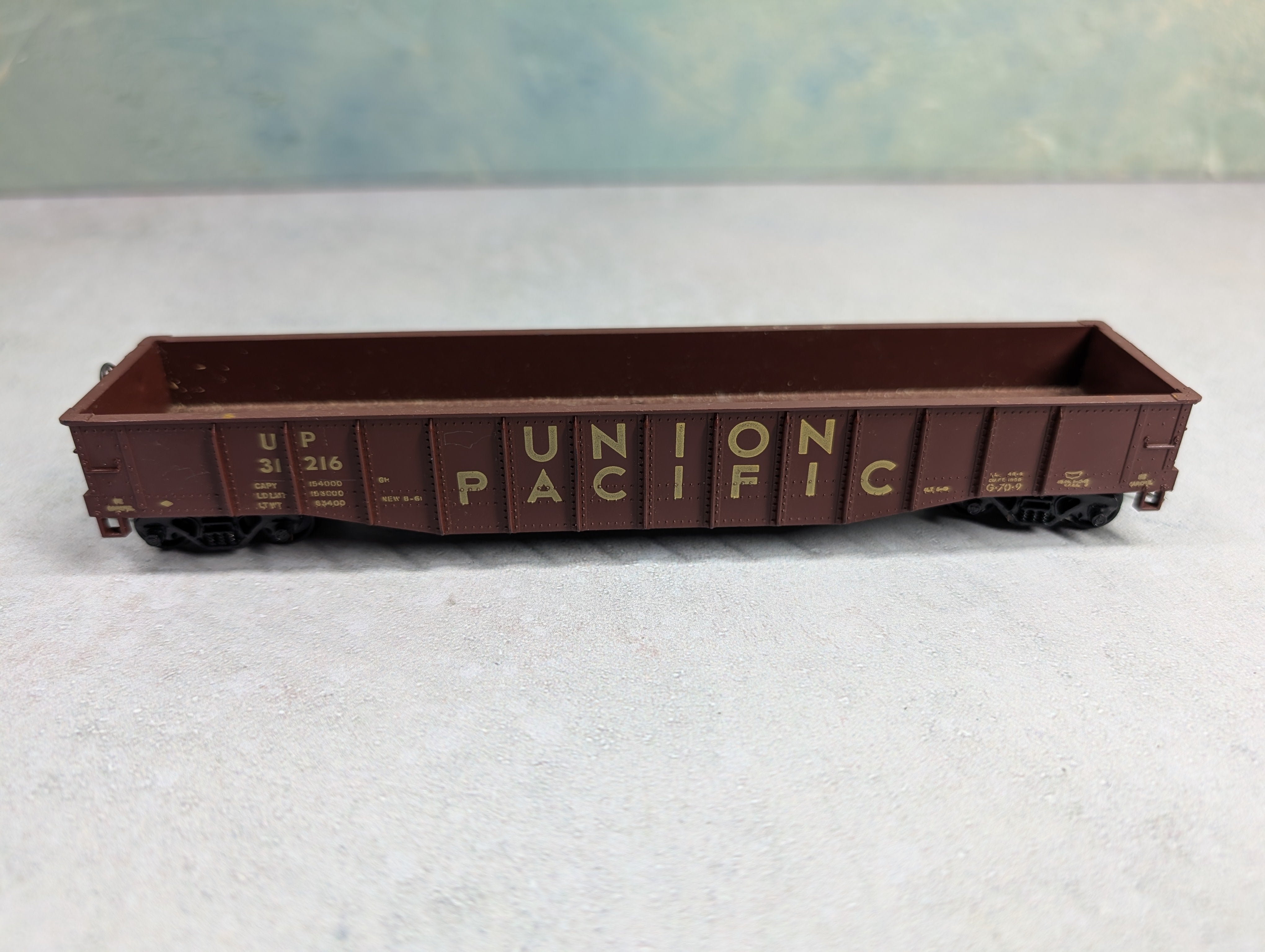USED Athearn HO Scale 50' Gondola Union Pacific UP #31216