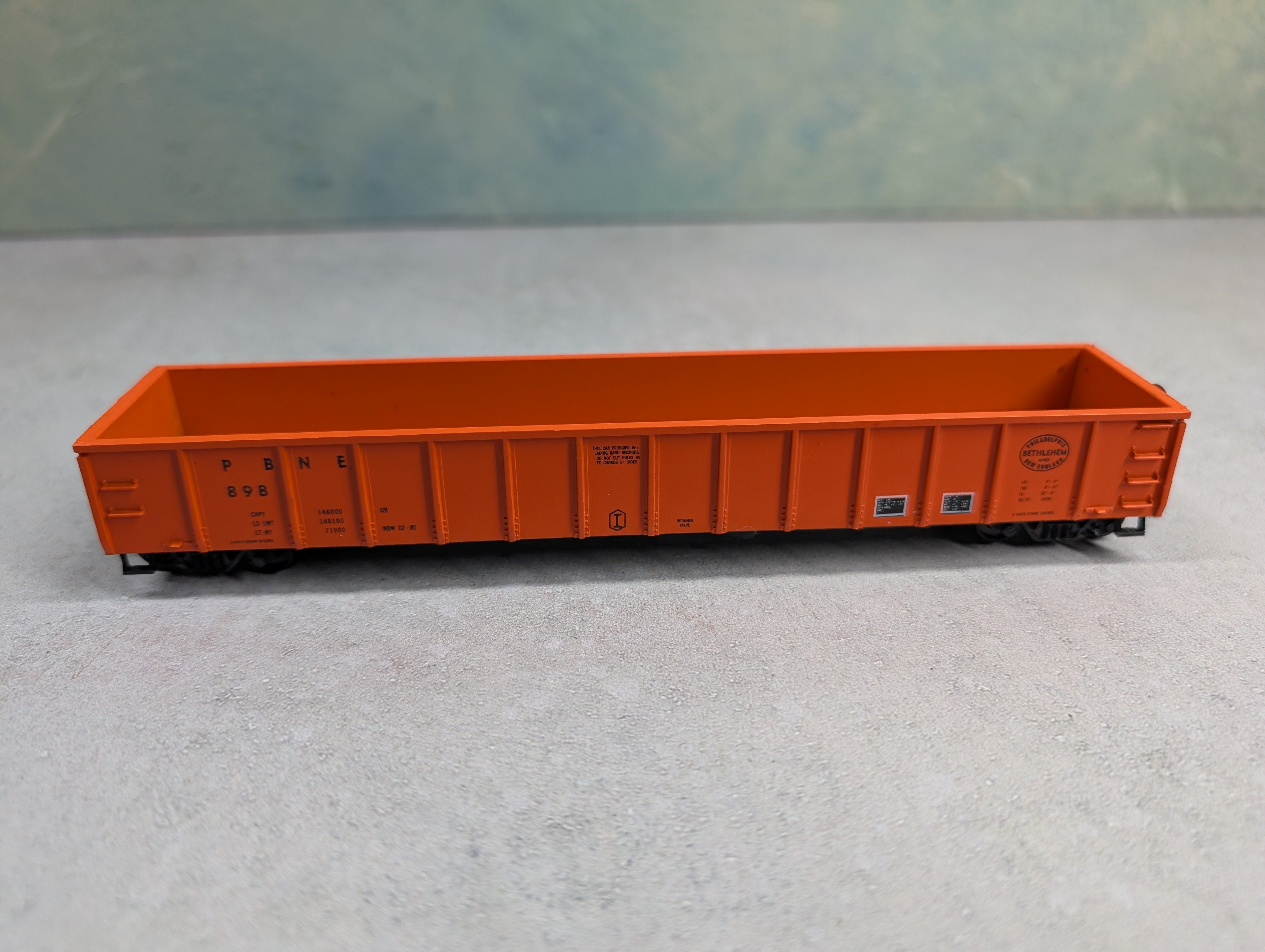 USED Roundhouse HO Scale 53' Gondola Philadelphia Bethlehem & New England PBNE #898